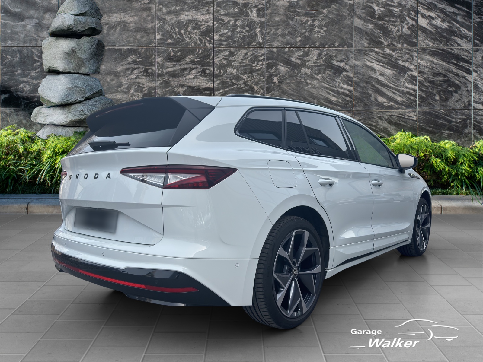SKODA Enyaq RS 4x4-image-5