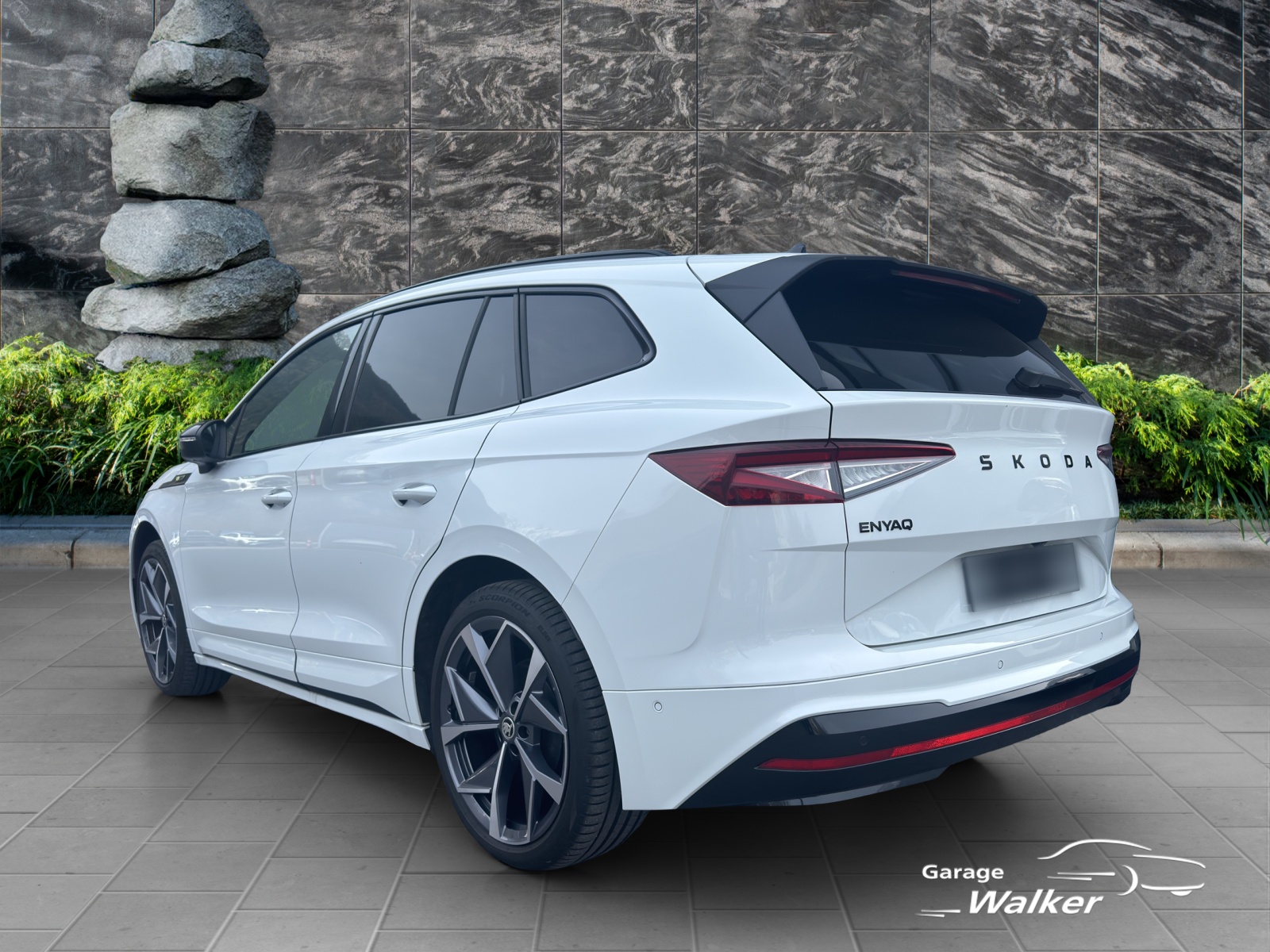 SKODA Enyaq RS 4x4-image-2