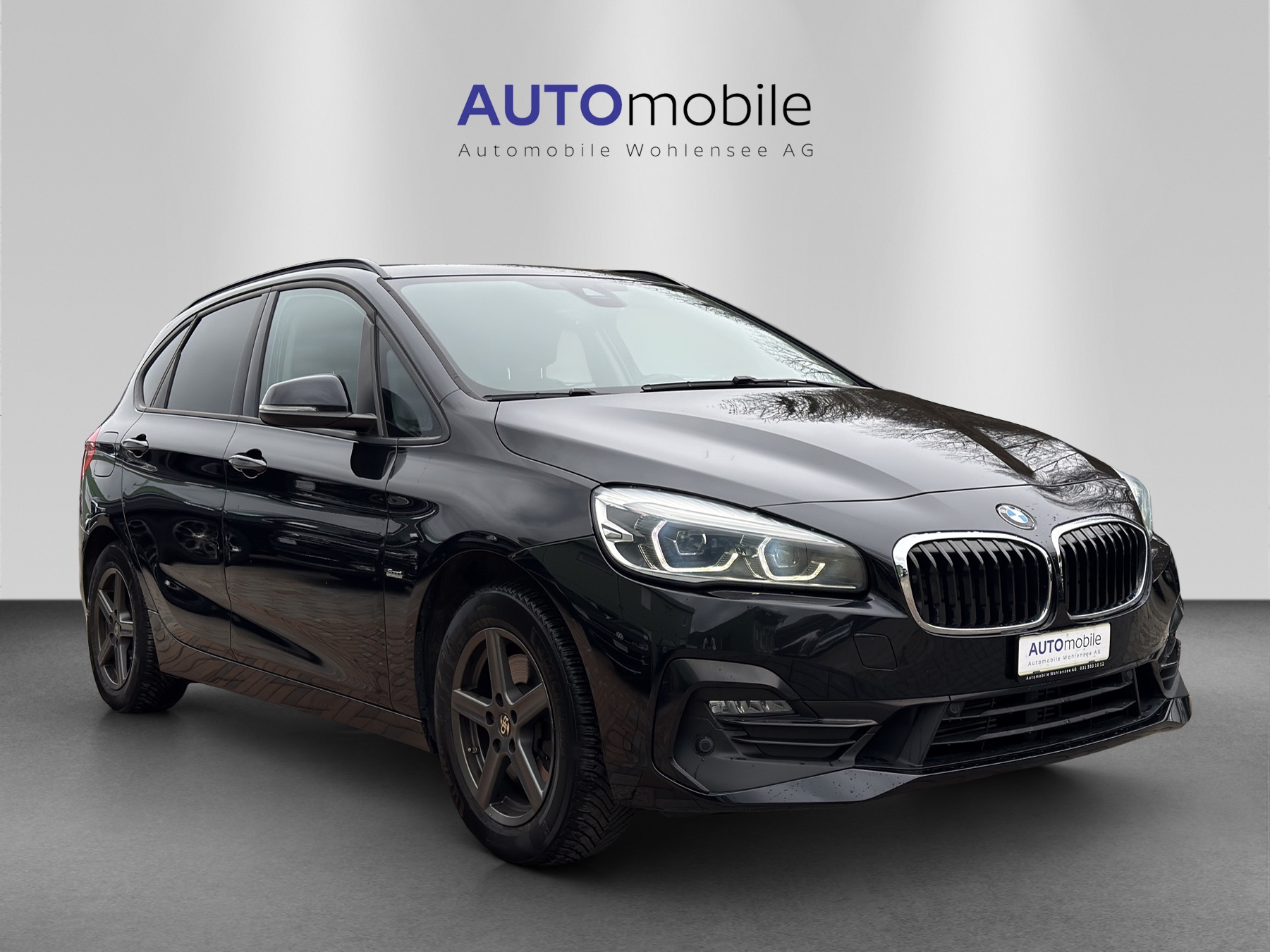 BMW 218d xDrive Active Tourer Steptronic Sport Line-image-3
