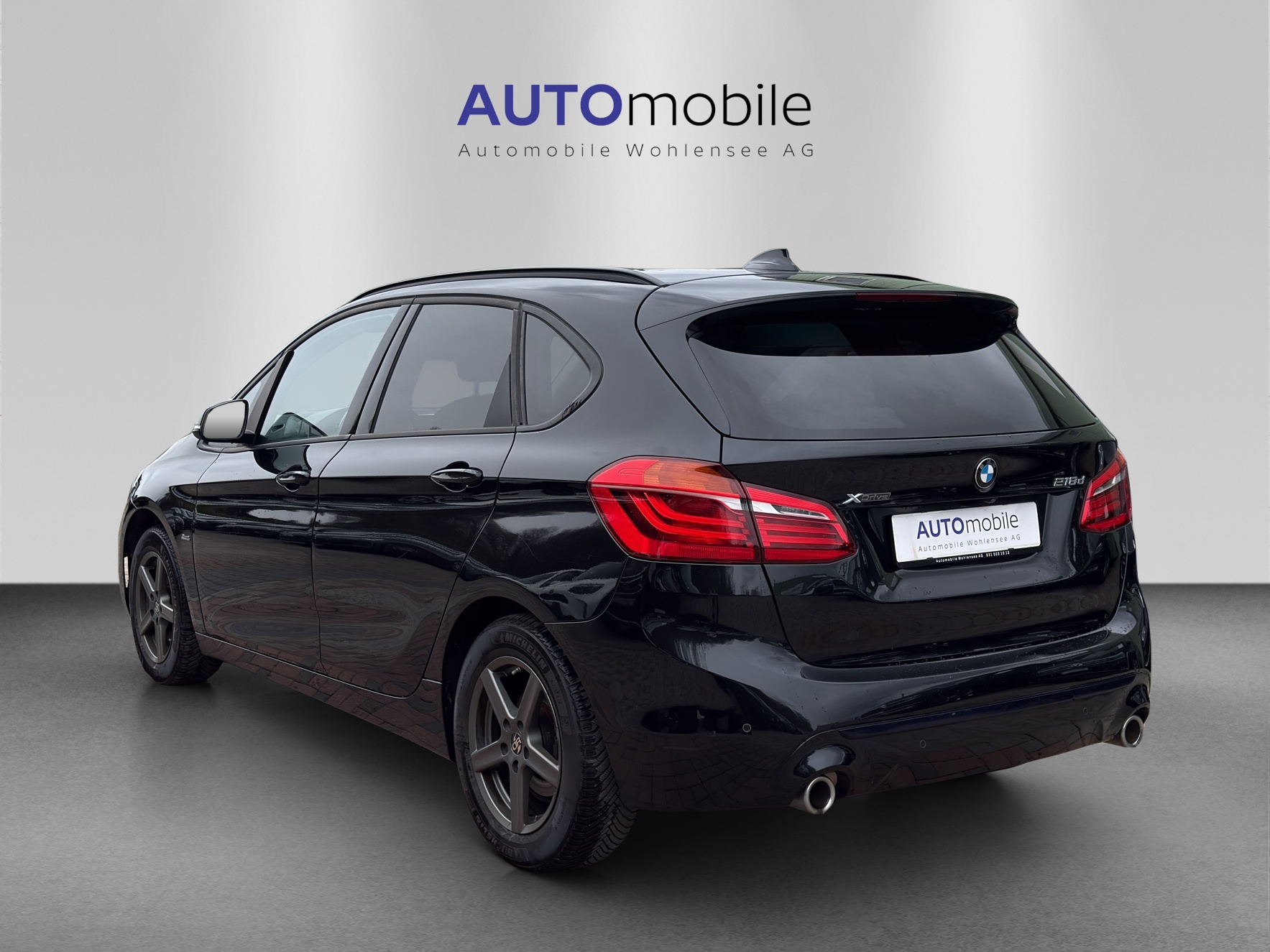 BMW 218d xDrive Active Tourer Steptronic Sport Line-image-6