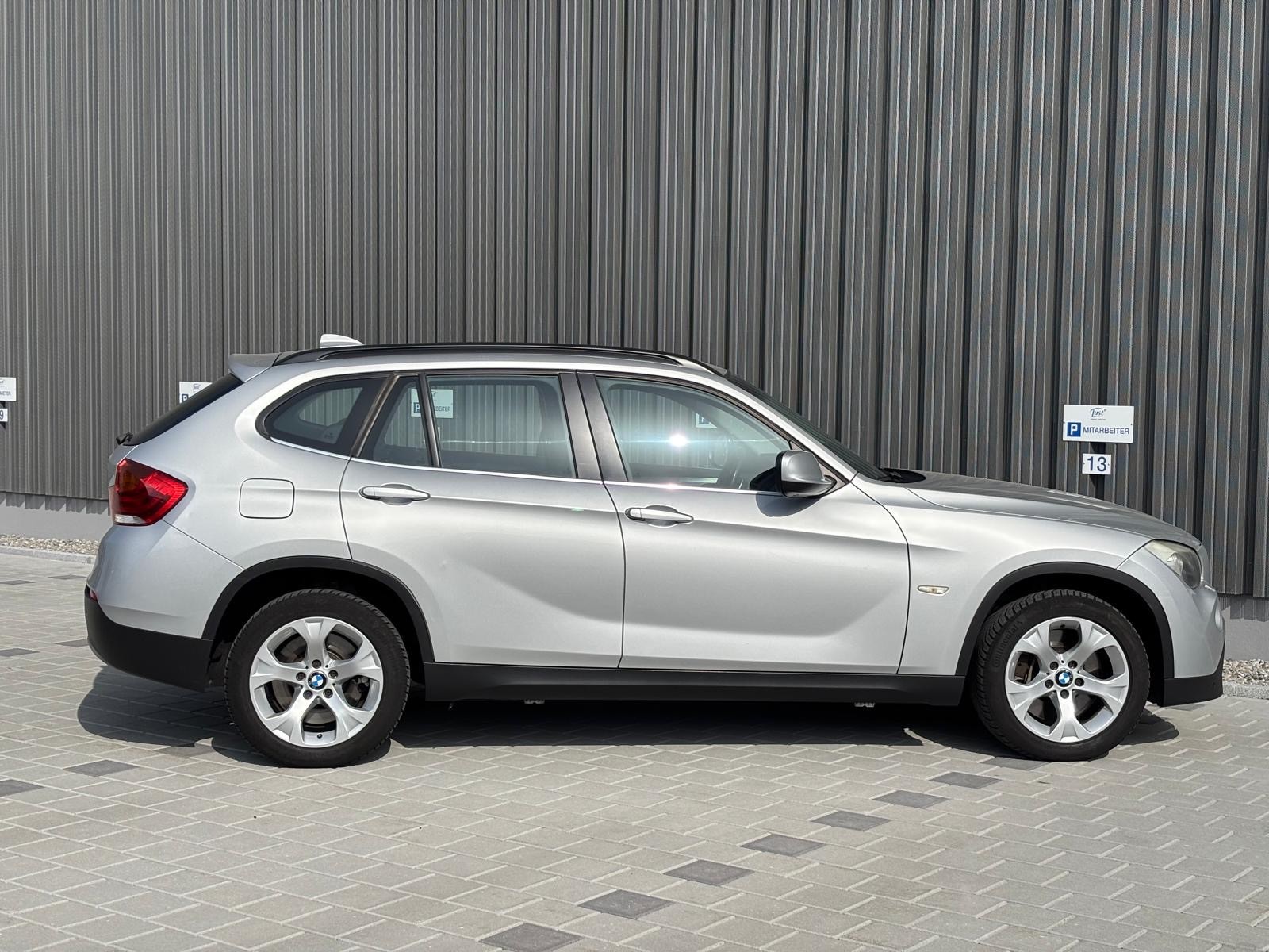 BMW X1 xDrive 28i Steptronic-image-6