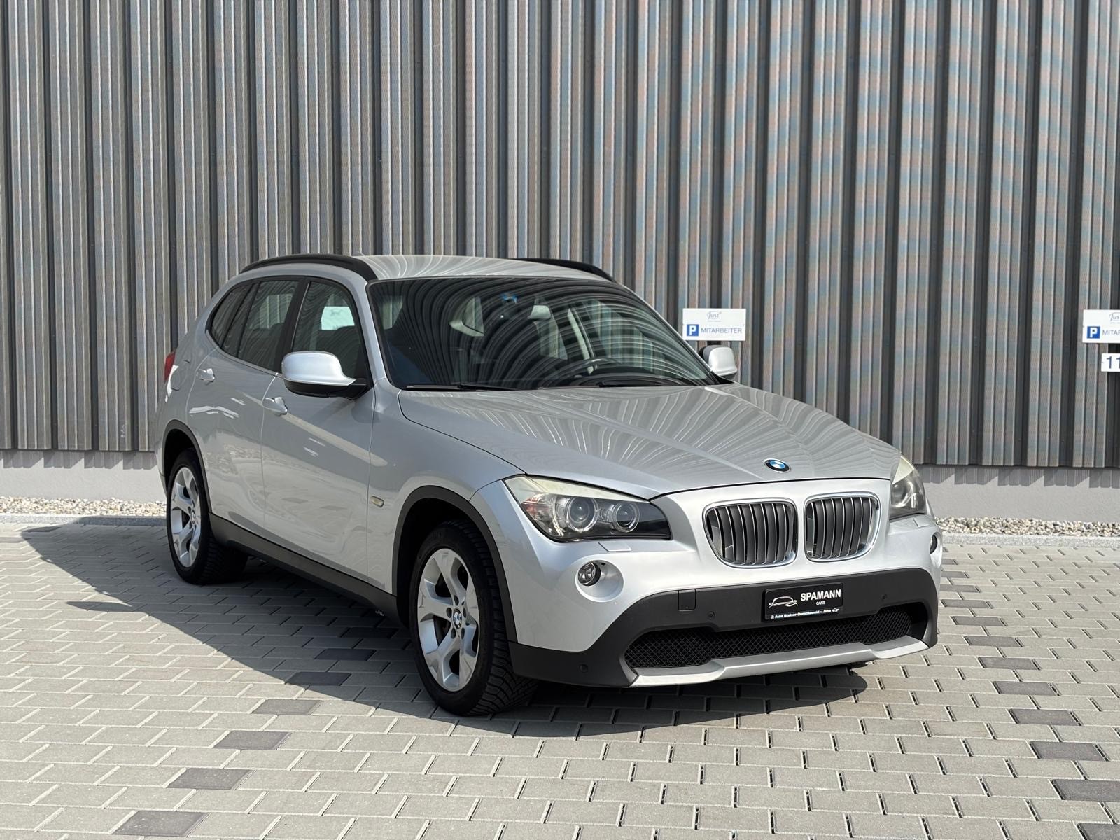 BMW X1 xDrive 28i Steptronic-image-7