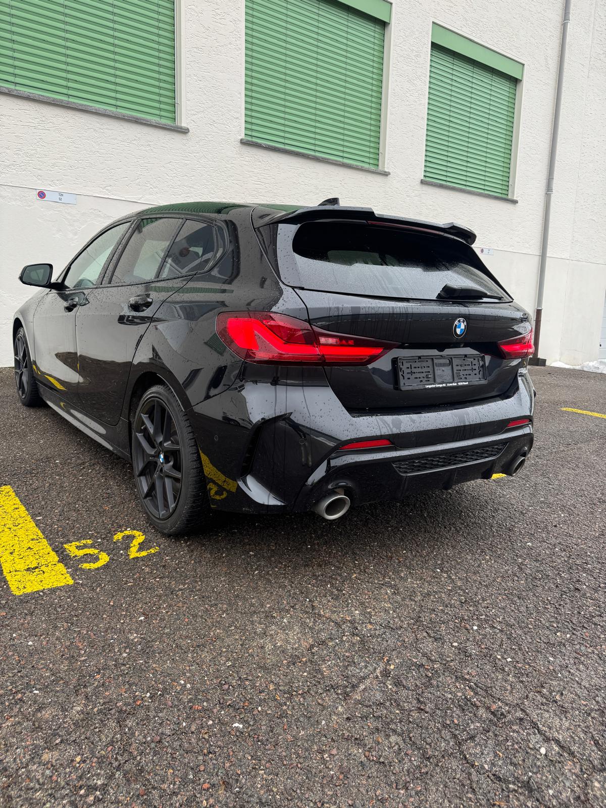 BMW M135i xDrive Steptronic-image-5