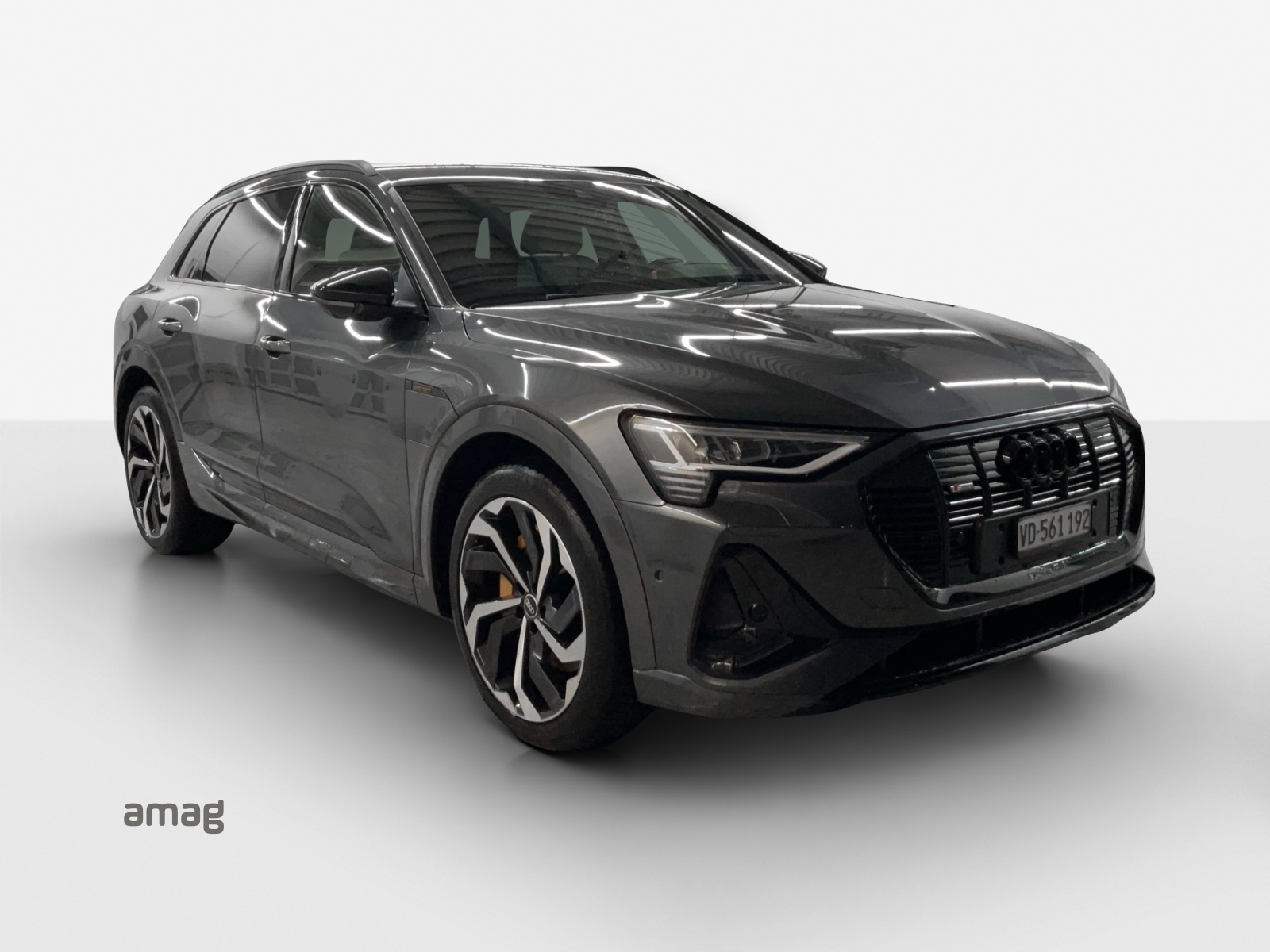 AUDI e-tron 55 S Line Black Edition quattro-image-5