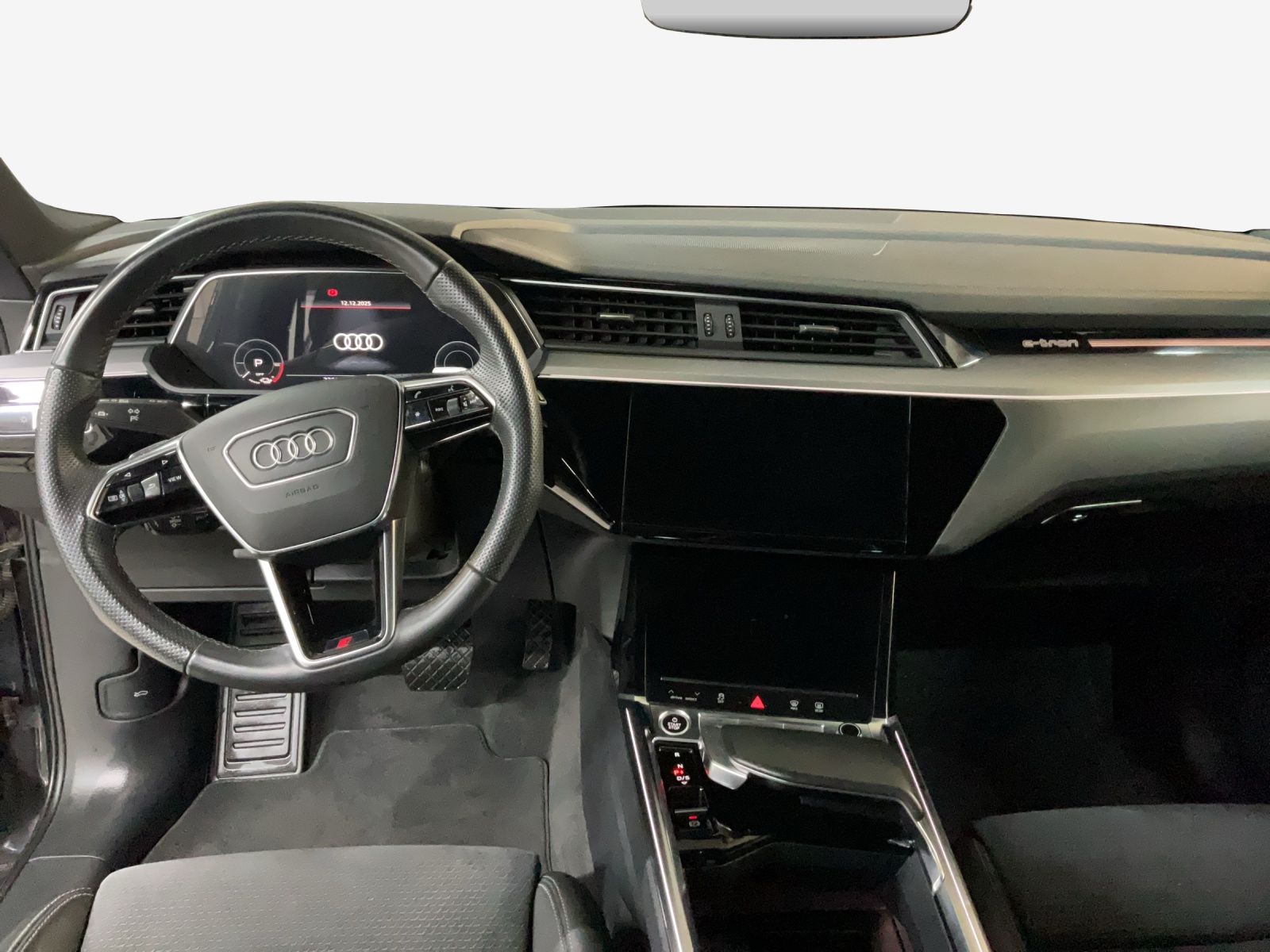 AUDI e-tron 55 S Line Black Edition quattro-image-8