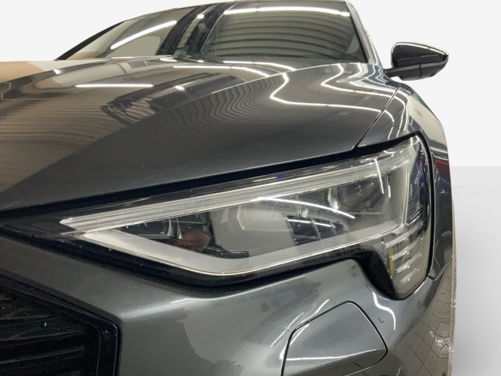 AUDI e-tron 55 S Line Black Edition quattro-image-15