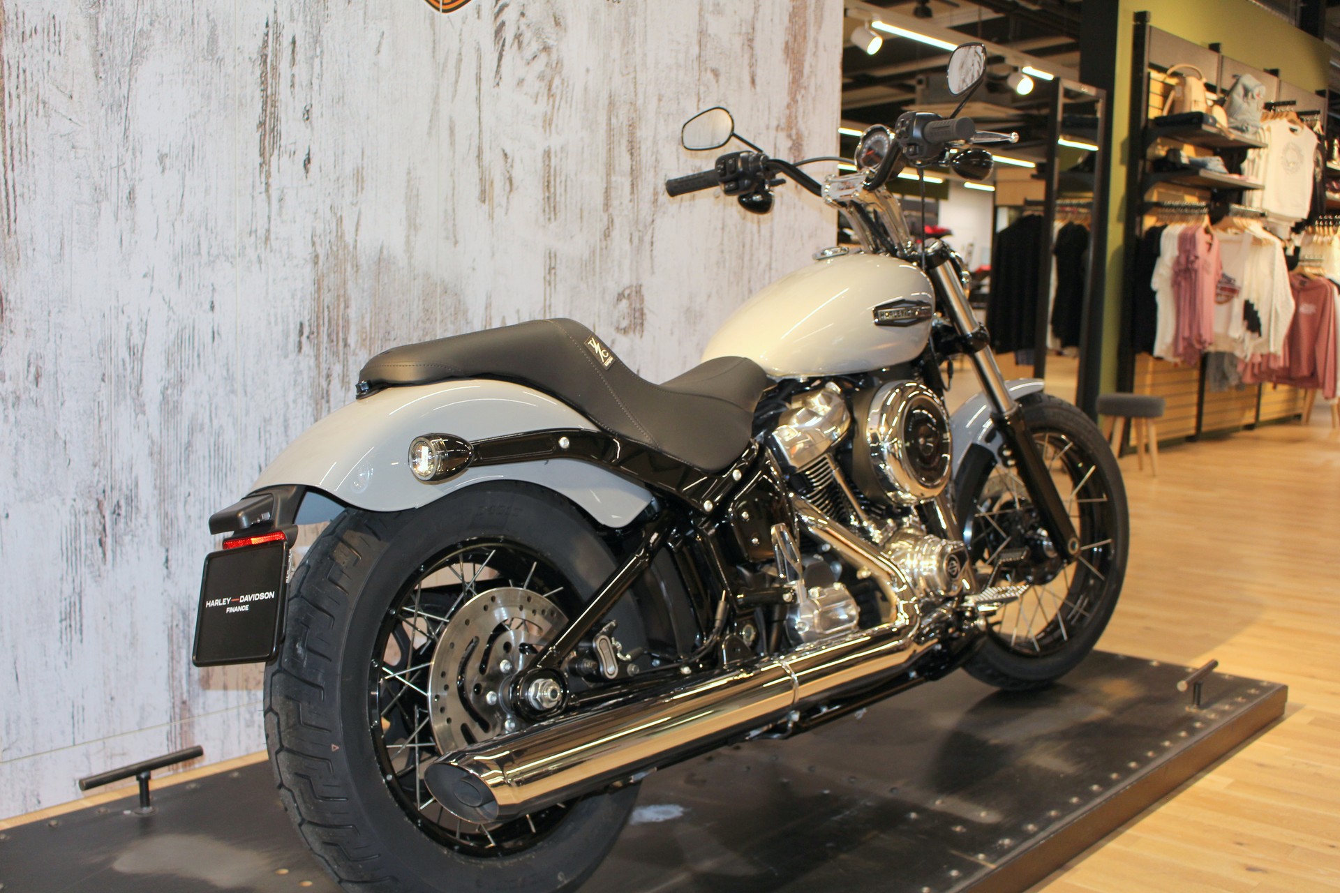 HARLEY-DAVIDSON FXBB Street Bob 117-showroom-element-3