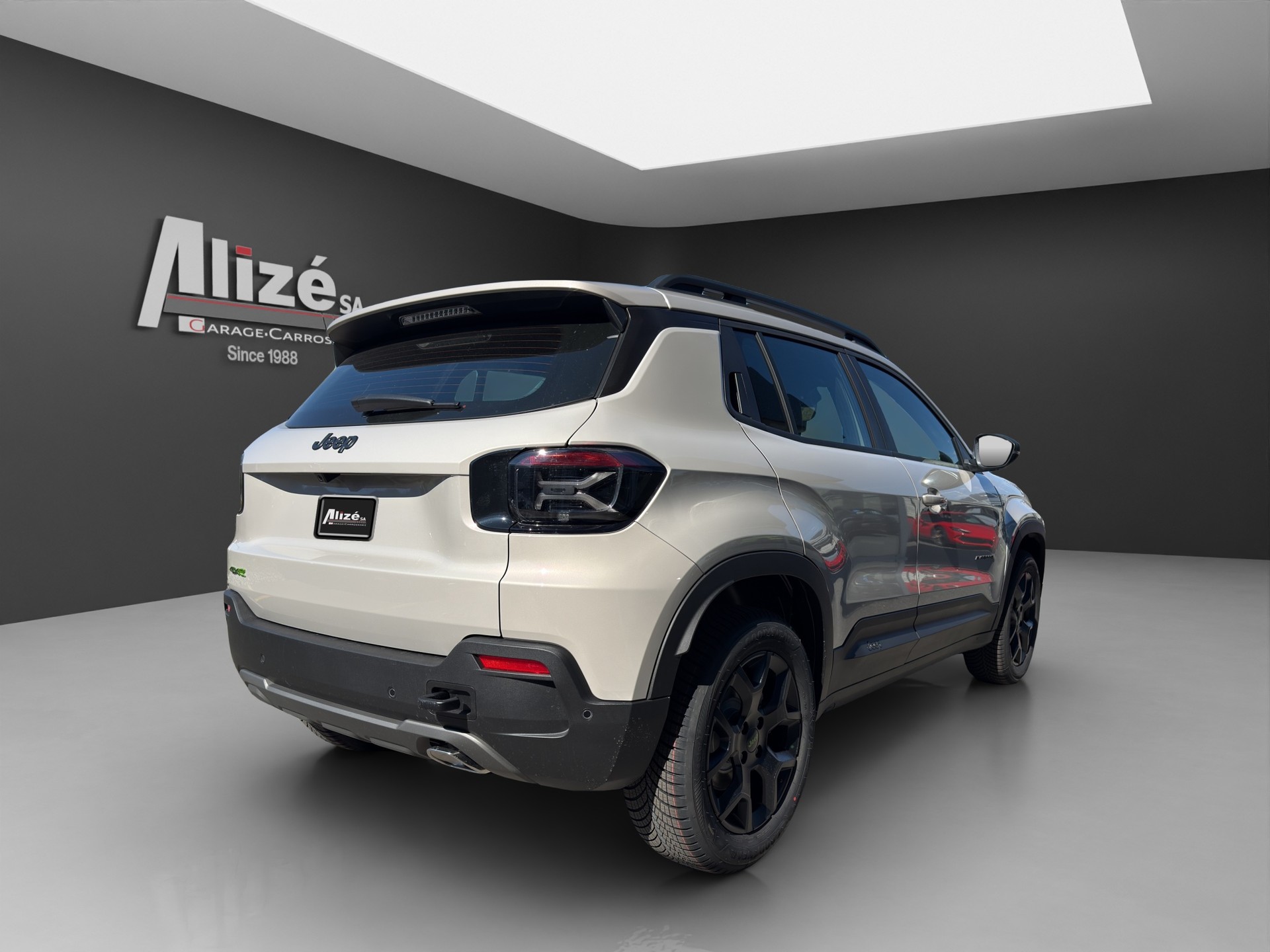 JEEP Avenger 1.2 Turbo MHEV Upland Plus 4xe-image-6