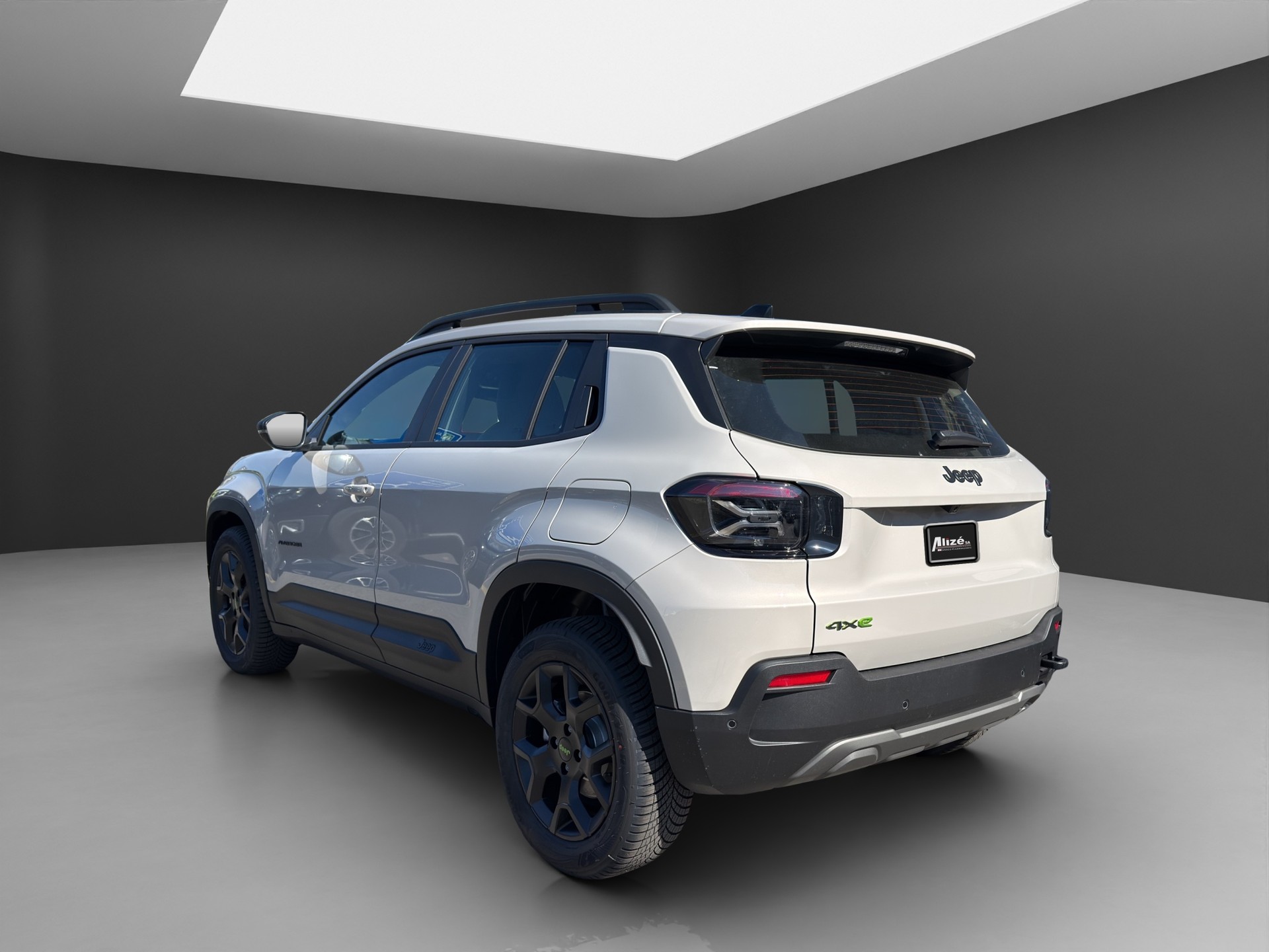 JEEP Avenger 1.2 Turbo MHEV Upland Plus 4xe-image-4