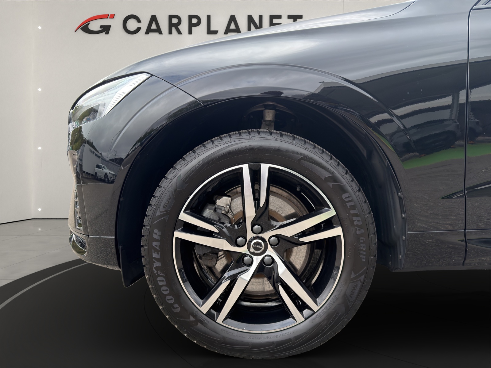 VOLVO XC60 2.0 B5 MH R-Design AWD .-image-7
