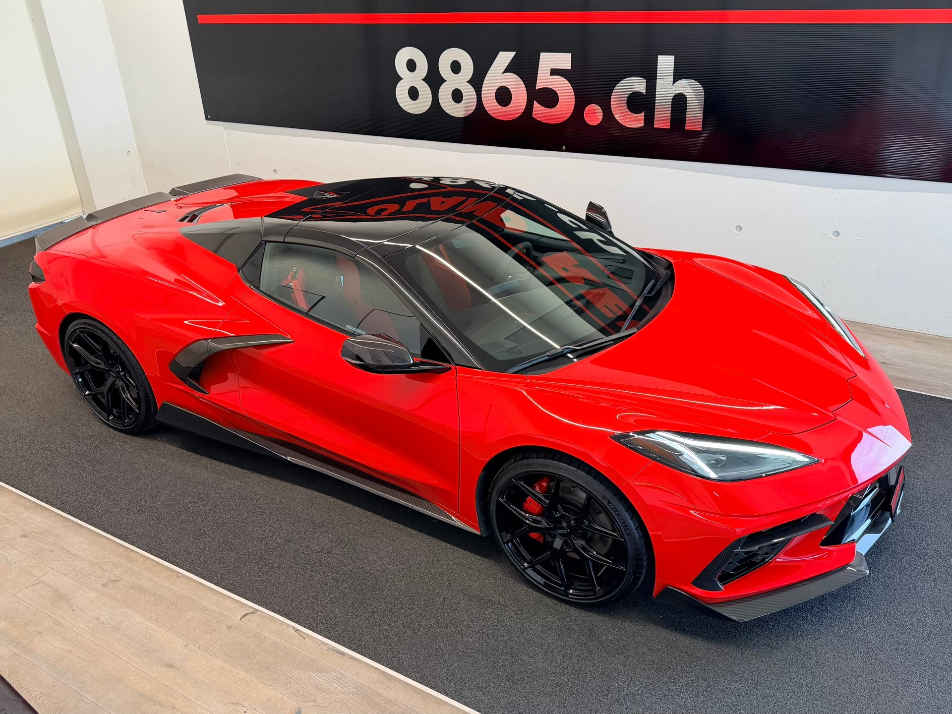 CHEVROLET Convertible Stingray 3LT-showroom-element-1