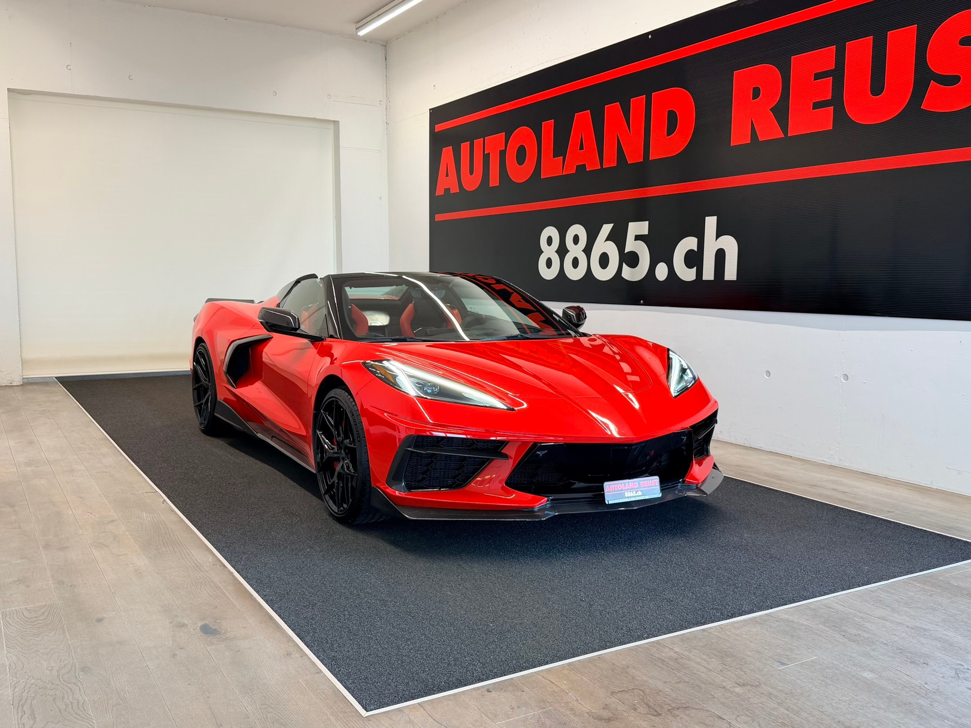 CHEVROLET Convertible Stingray 3LT-showroom-element-2