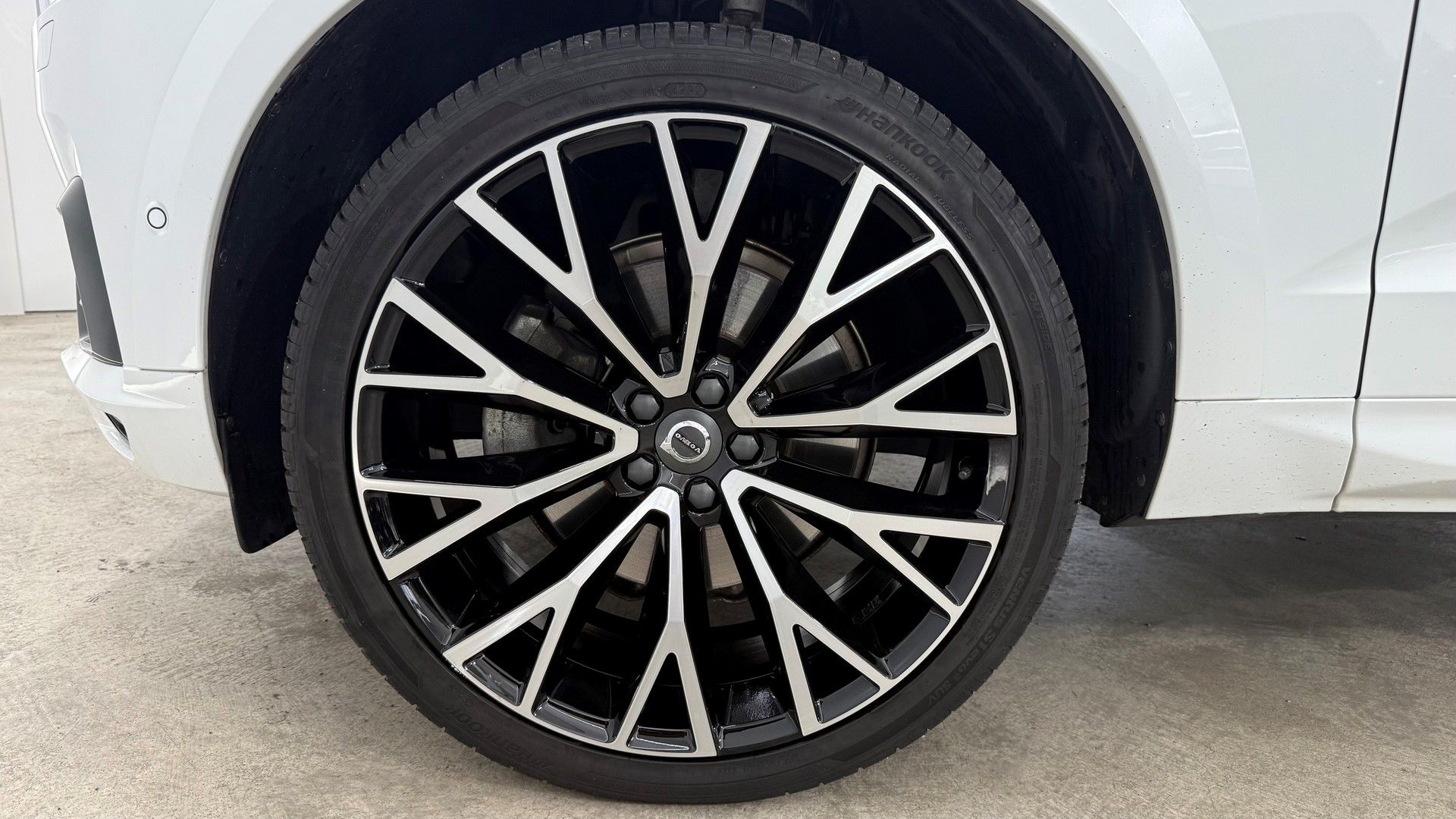 VOLVO XC60 2.0 T8 TE R-Design eAWD-image-7