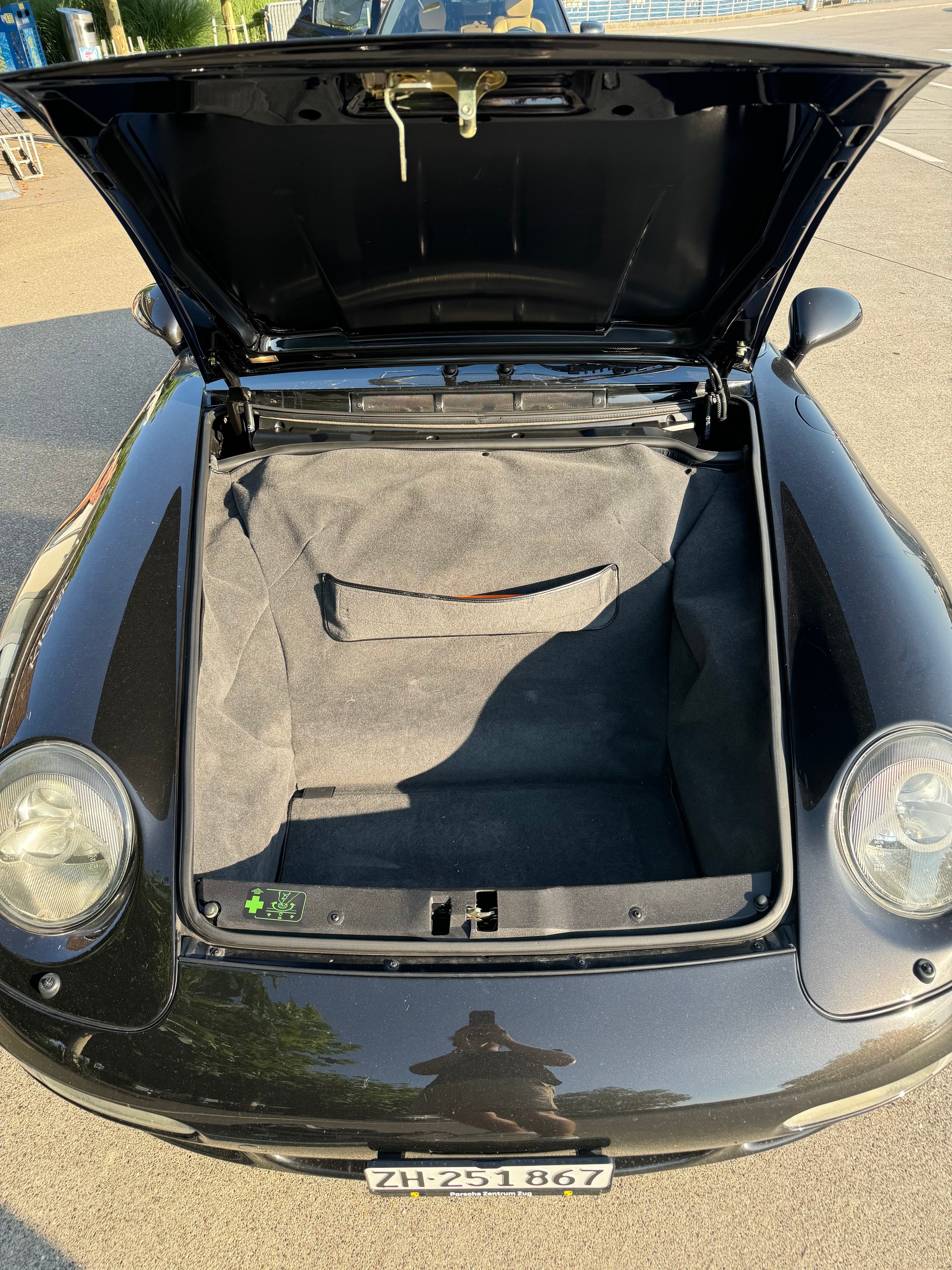 PORSCHE 911 Carrera 4S-image-9