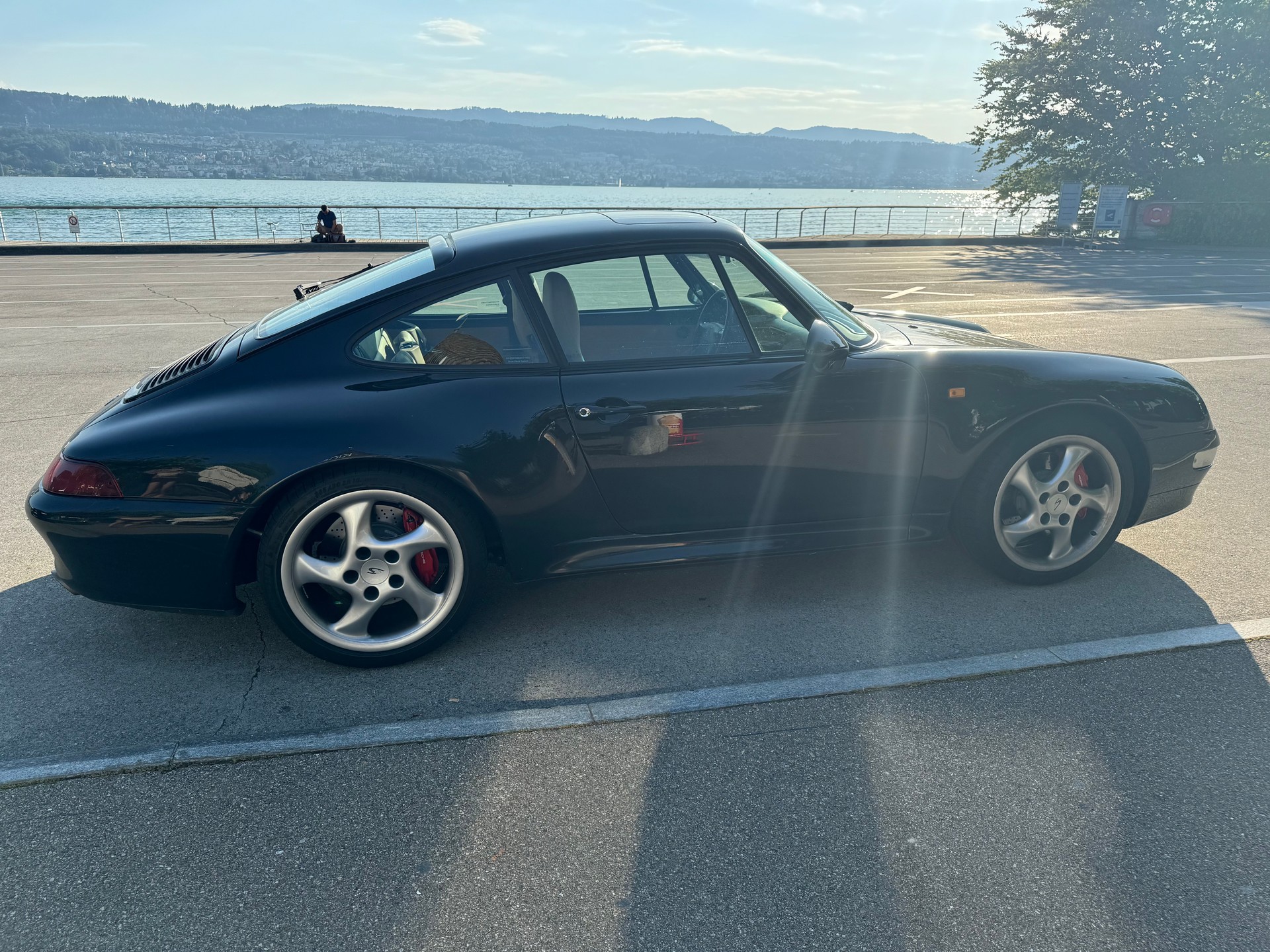 PORSCHE 911 Carrera 4S-image-2