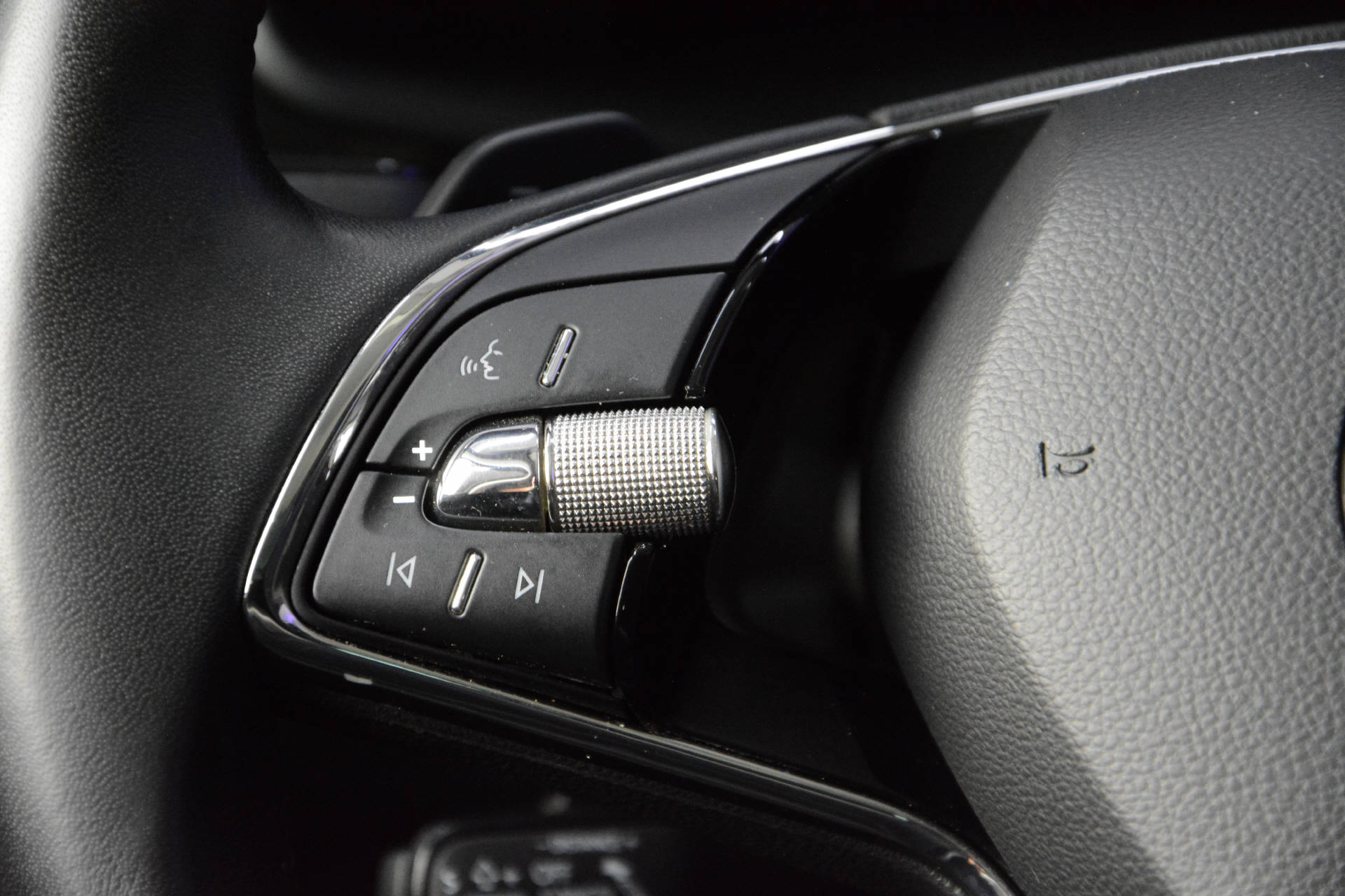 SKODA Kodiaq 2.0 TSI L & K DSG-image-12