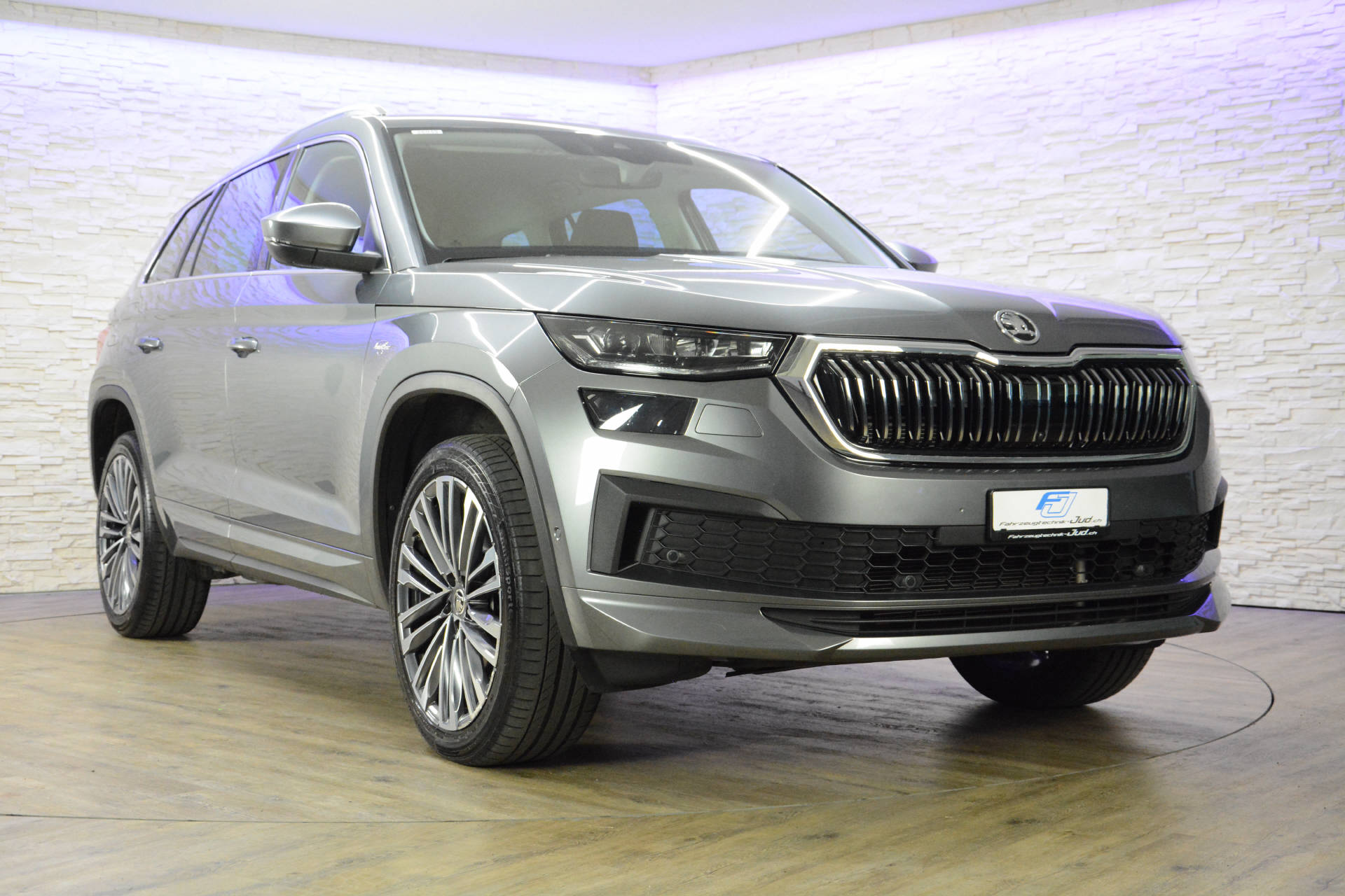 SKODA Kodiaq 2.0 TSI L & K DSG-image-1
