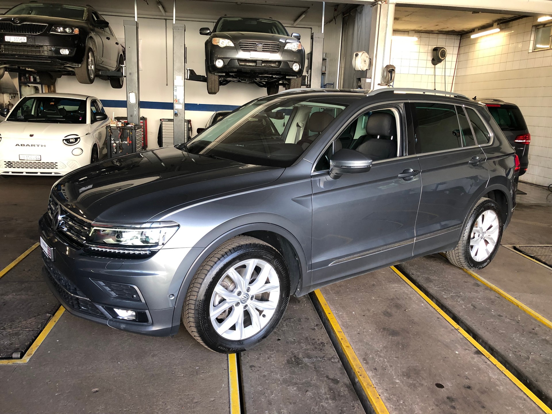 VW Tiguan 2.0TSI Comfortline 4Motion DSG-image-4