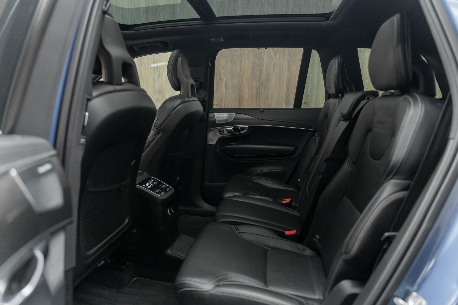 VOLVO XC90 T8 AWD R-Design Geartronic-image-7