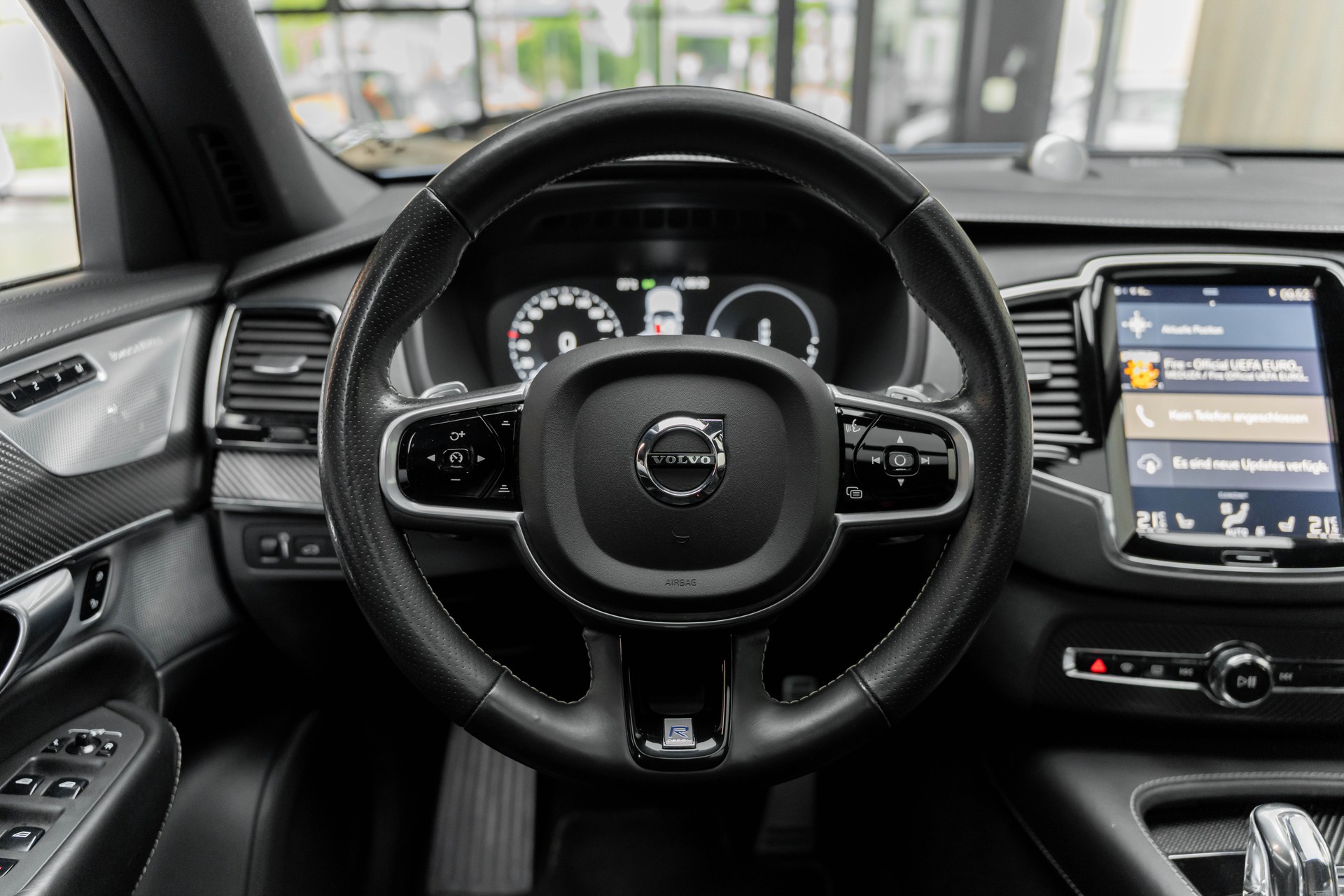 VOLVO XC90 T8 AWD R-Design Geartronic-image-18