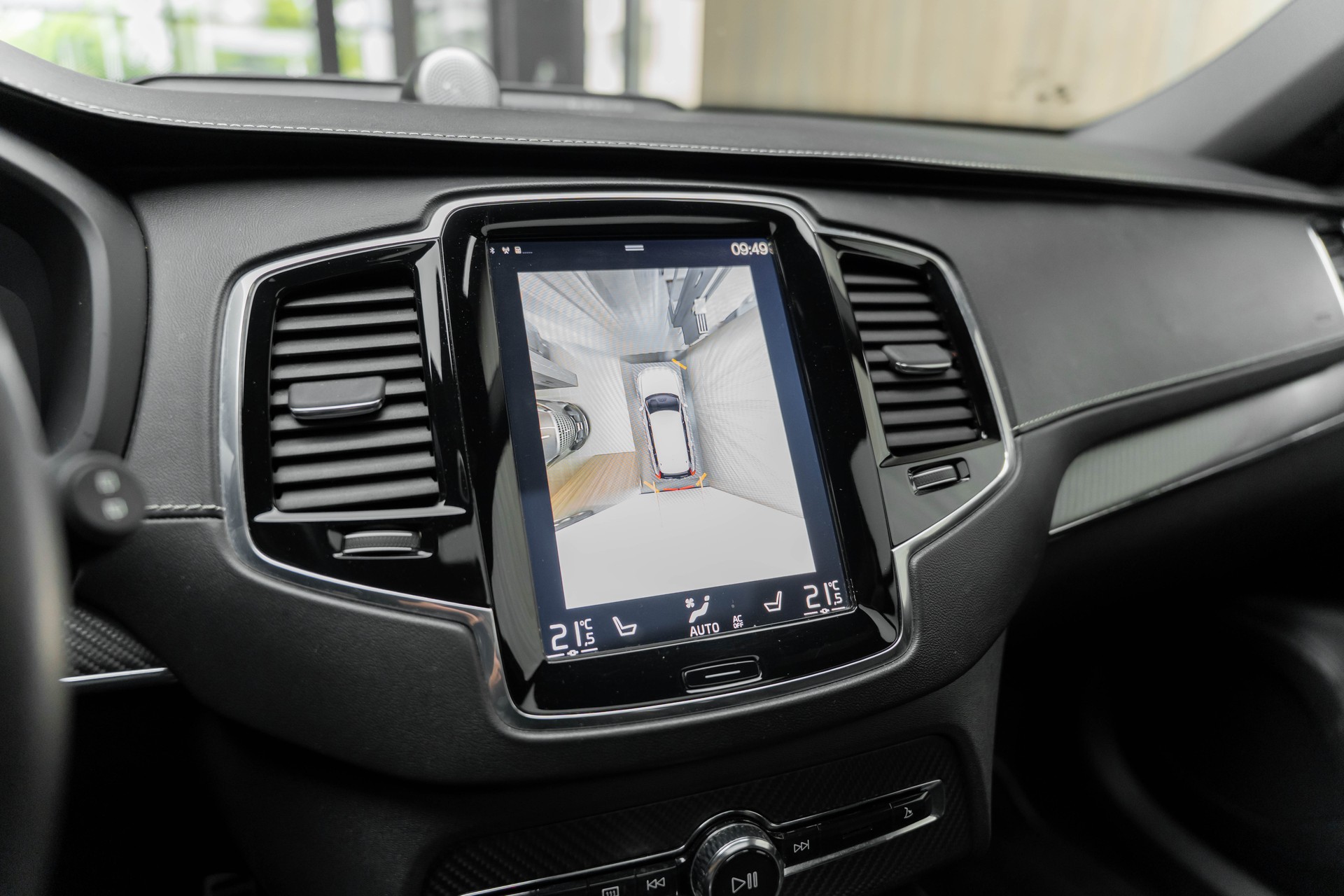 VOLVO XC90 T8 AWD R-Design Geartronic-image-12
