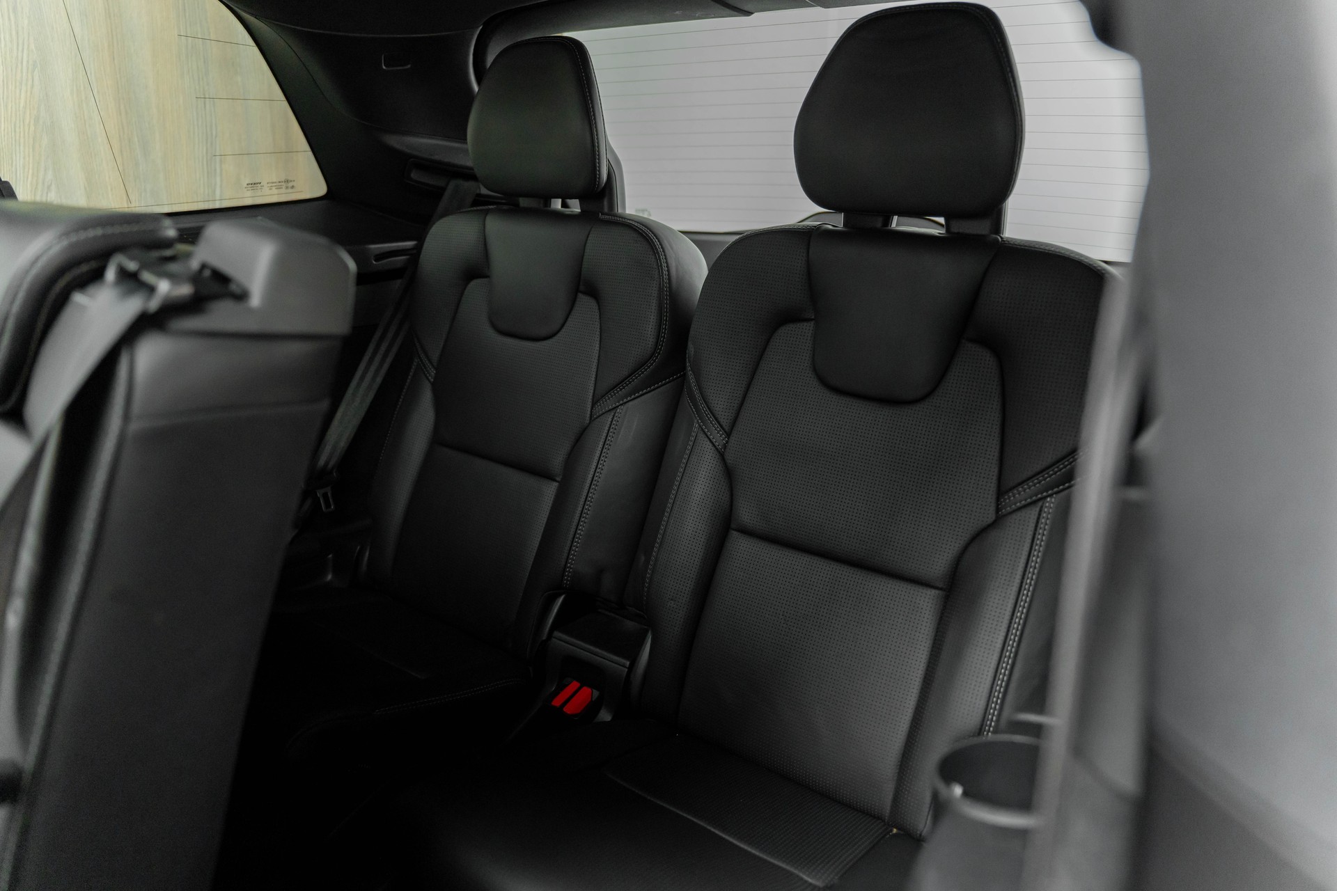 VOLVO XC90 T8 AWD R-Design Geartronic-image-10