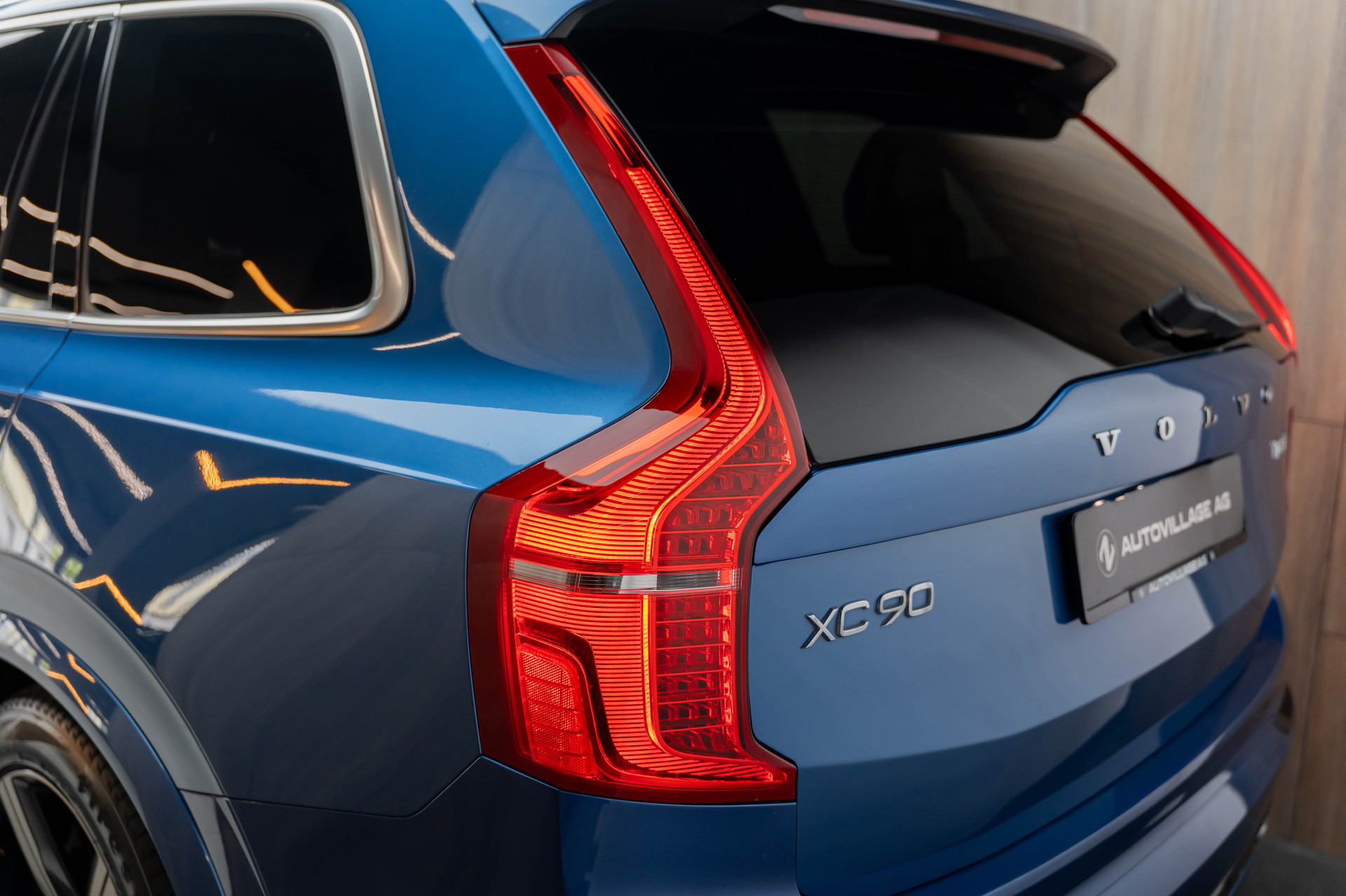 VOLVO XC90 T8 AWD R-Design Geartronic-image-27