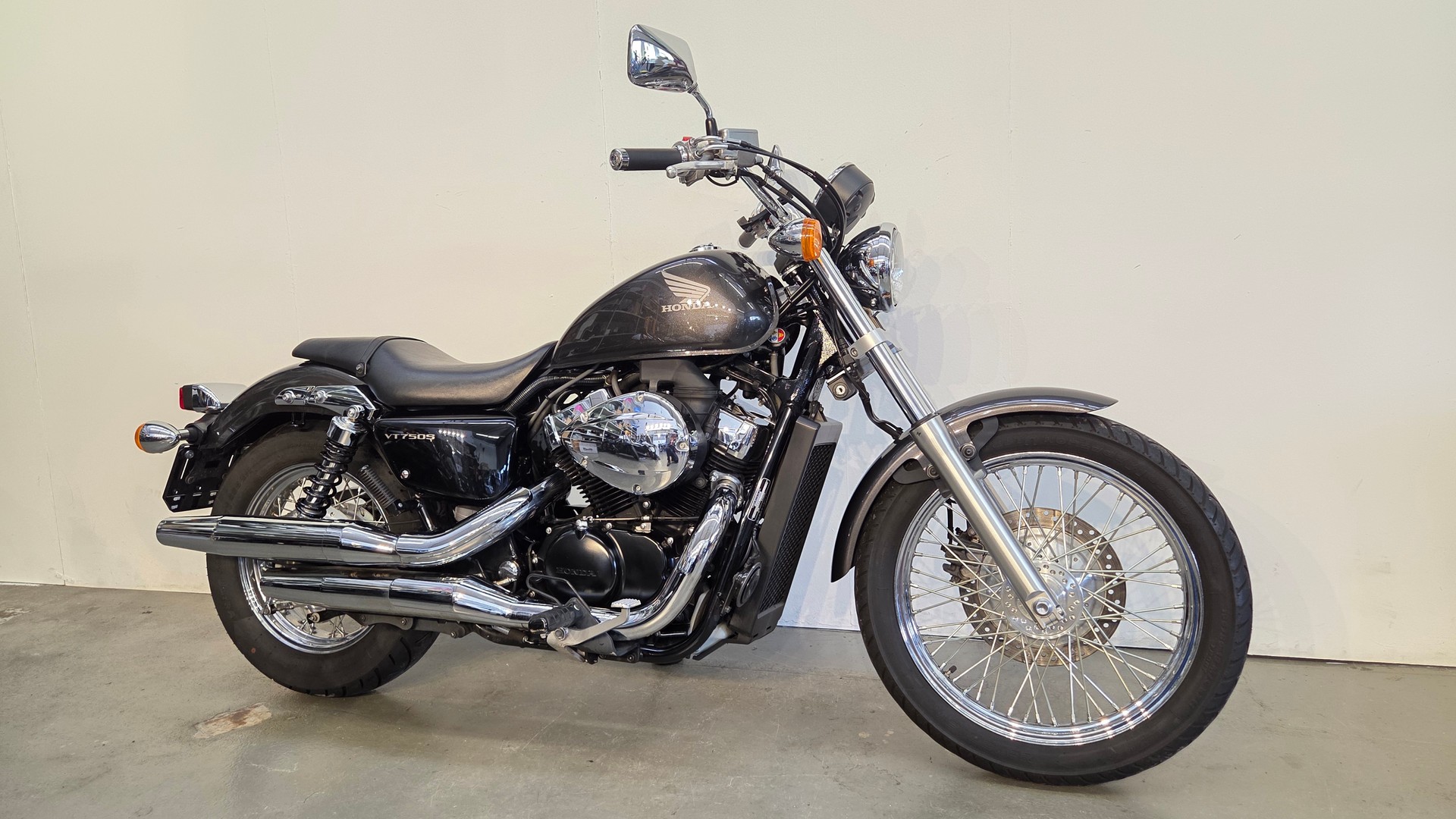 HONDA VT 750 CS Shadow S-showroom-element-2
