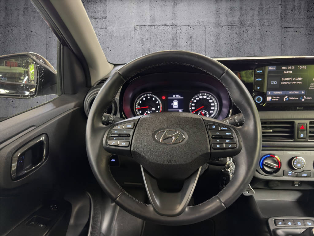 HYUNDAI i10 1.2 Amplia-image-9