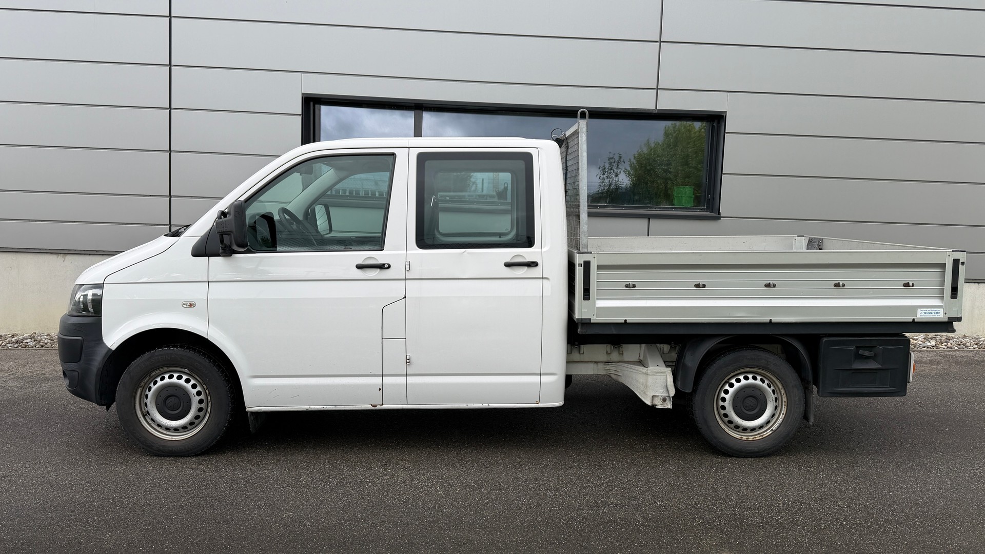 VW T5 2.0 TDI 4Motion **AHK / 4x4 / MFK**-image-1