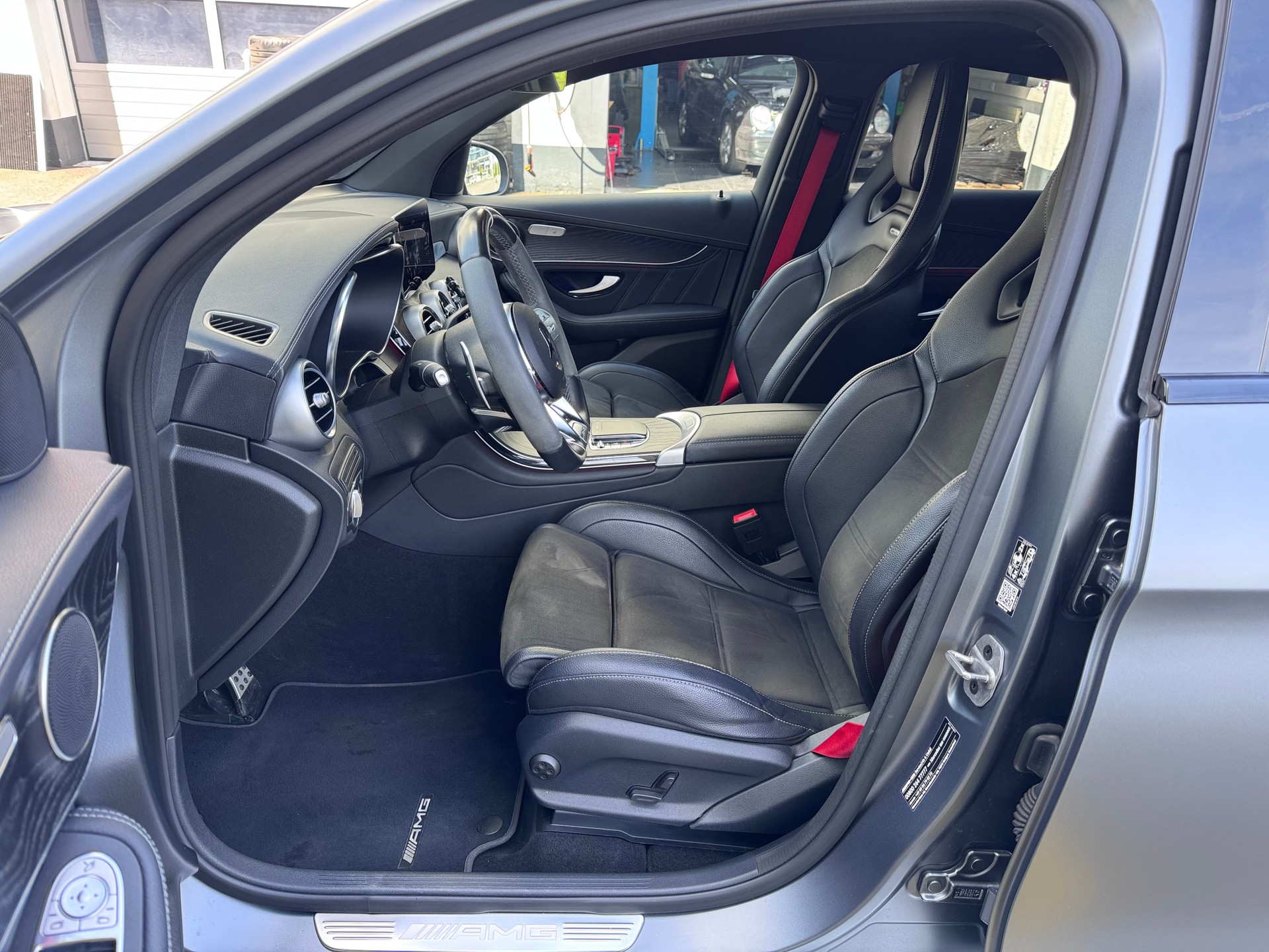 MERCEDES-BENZ GLC Coupé 63 S AMG 4Matic+ 9G-Tronic-image-7