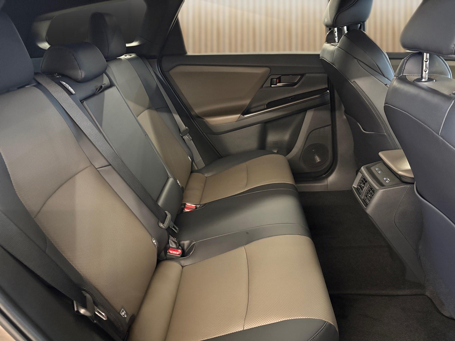 TOYOTA bZ4X Touring Premium 74.7 kWh AWD-image-13
