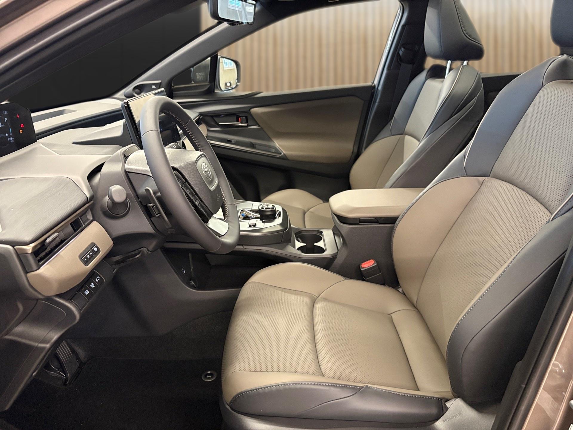 TOYOTA bZ4X Touring Premium 73,1 kWh AWD-image-10