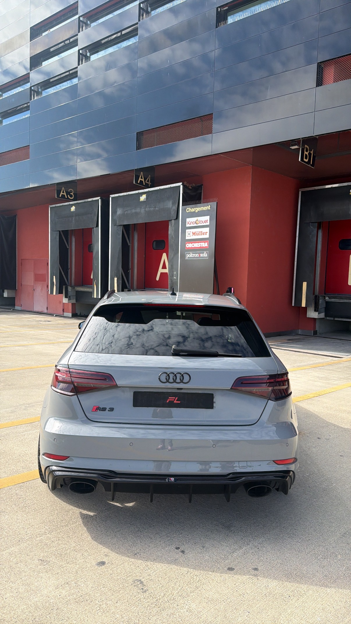 AUDI 2.5 T FSI quattro S-Tronic-image-1