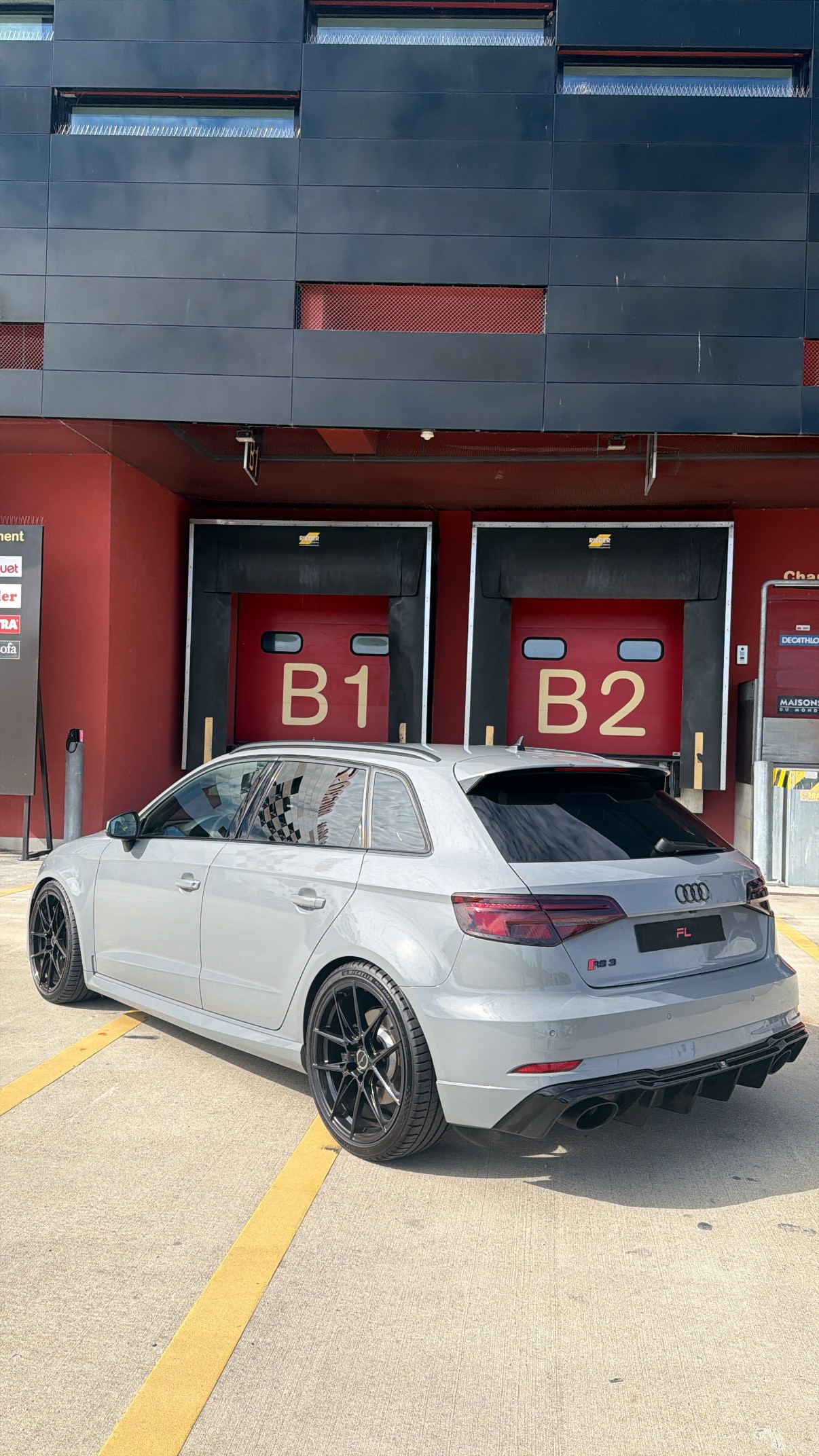 AUDI 2.5 T FSI quattro S-Tronic-image-2