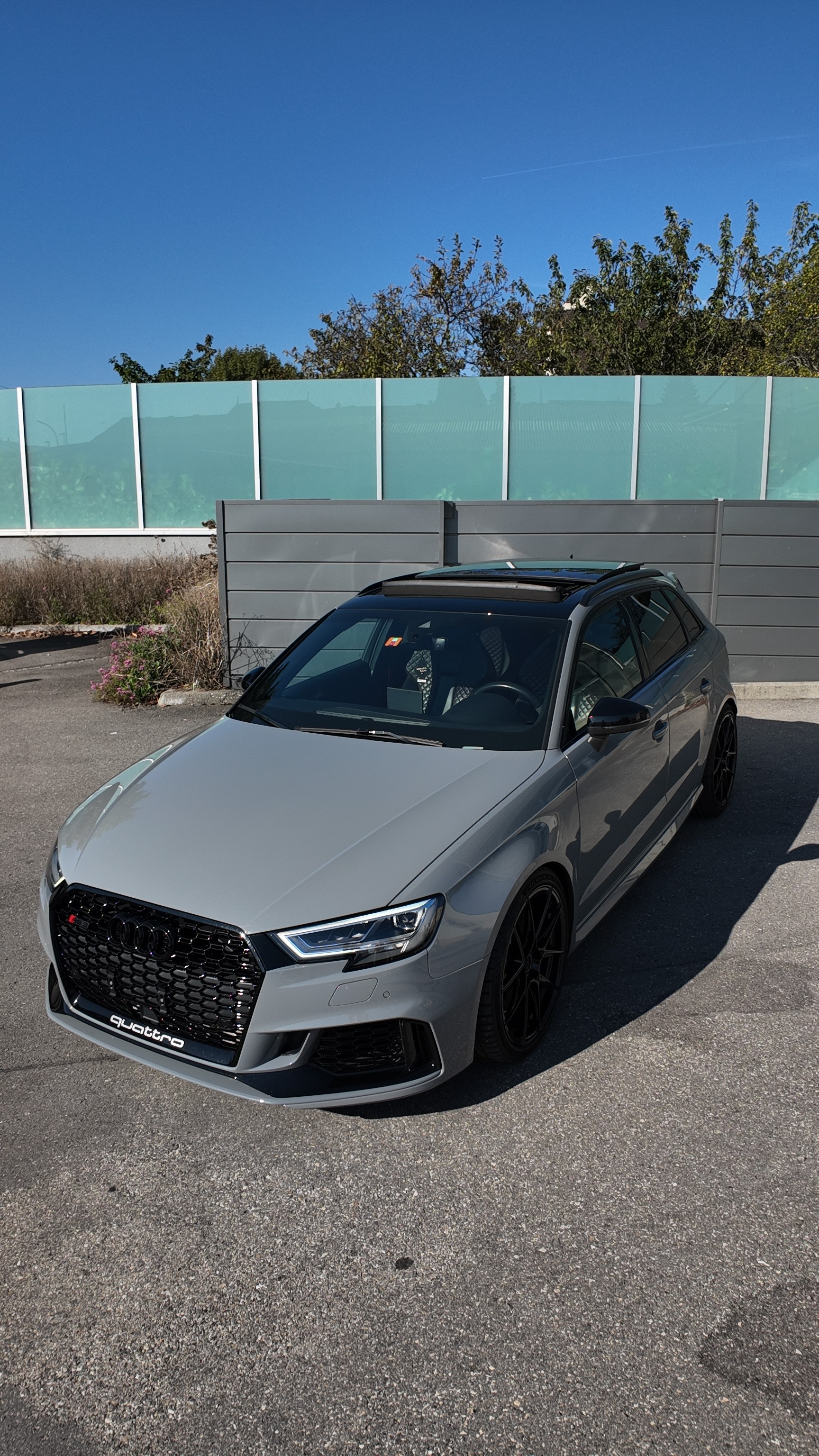 AUDI 2.5 T FSI quattro S-Tronic