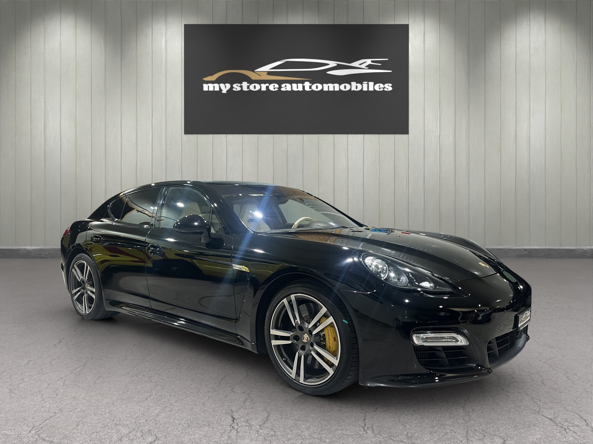 PORSCHE Panamera Turbo S 4.8 PDK-showroom-element-1