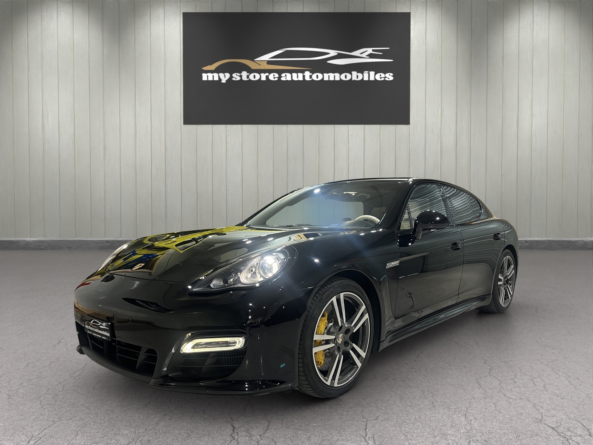 PORSCHE Panamera Turbo S 4.8 PDK-showroom-element-3
