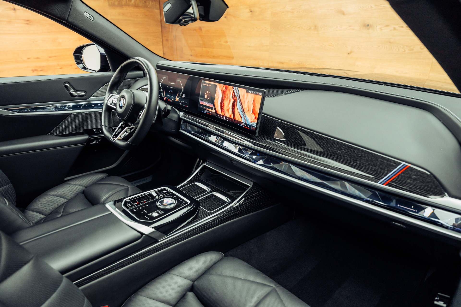 BMW 740d xDrive 48V M Sport Steptronic-image-5