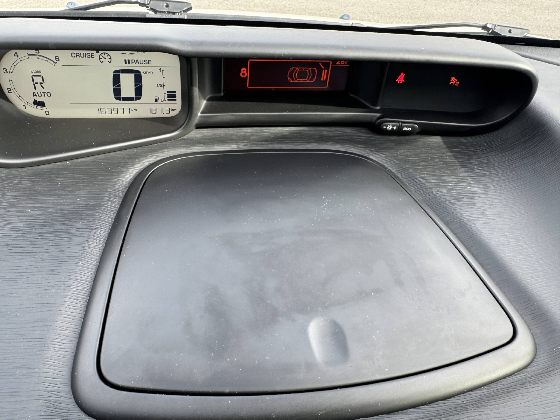 CITROEN C3 Picasso 1.6 e-HDi 90 Exclusive EGS-image-14