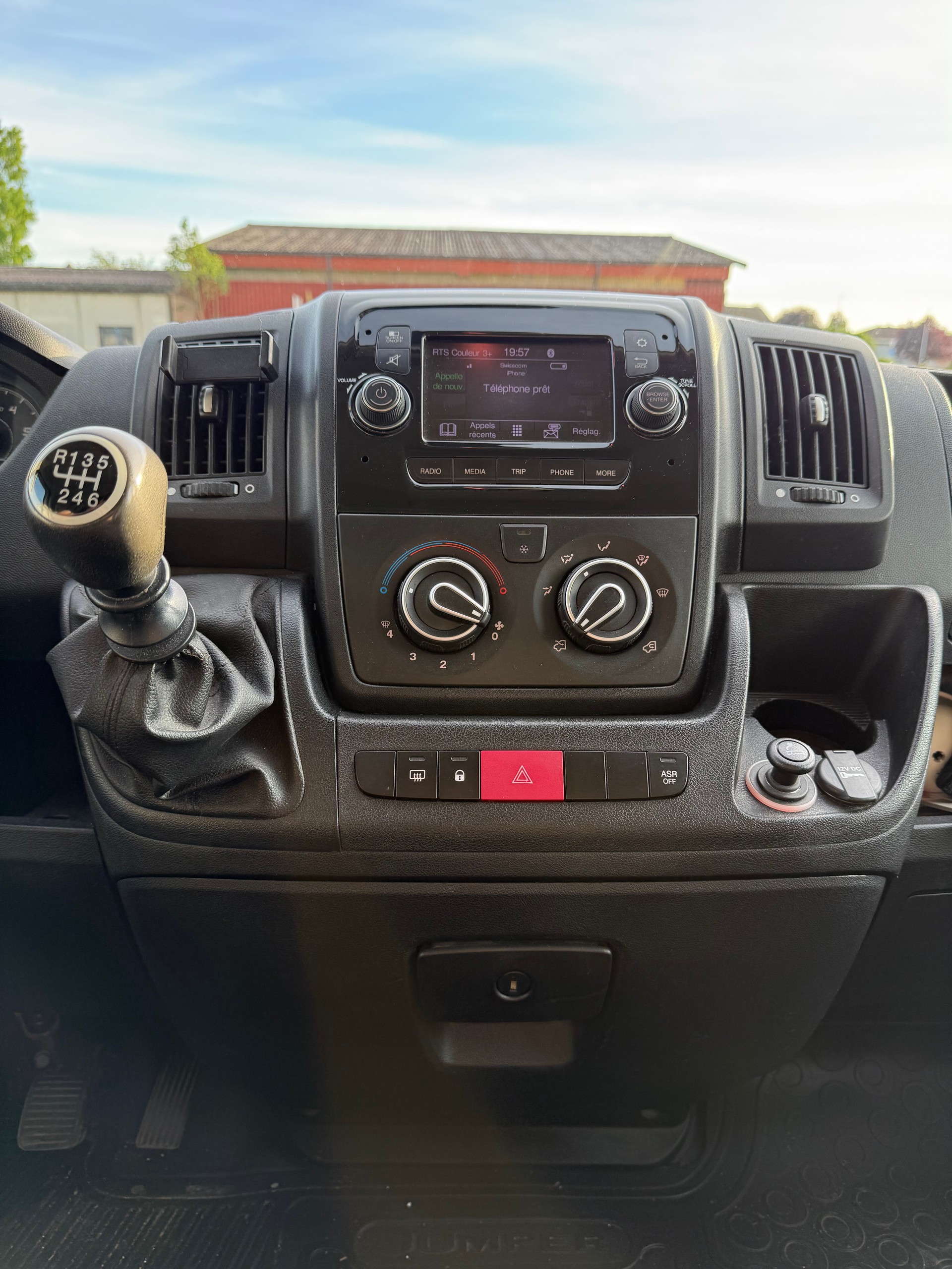 CITROEN 2.2 BlueHDi 140 Control S/S-image-16