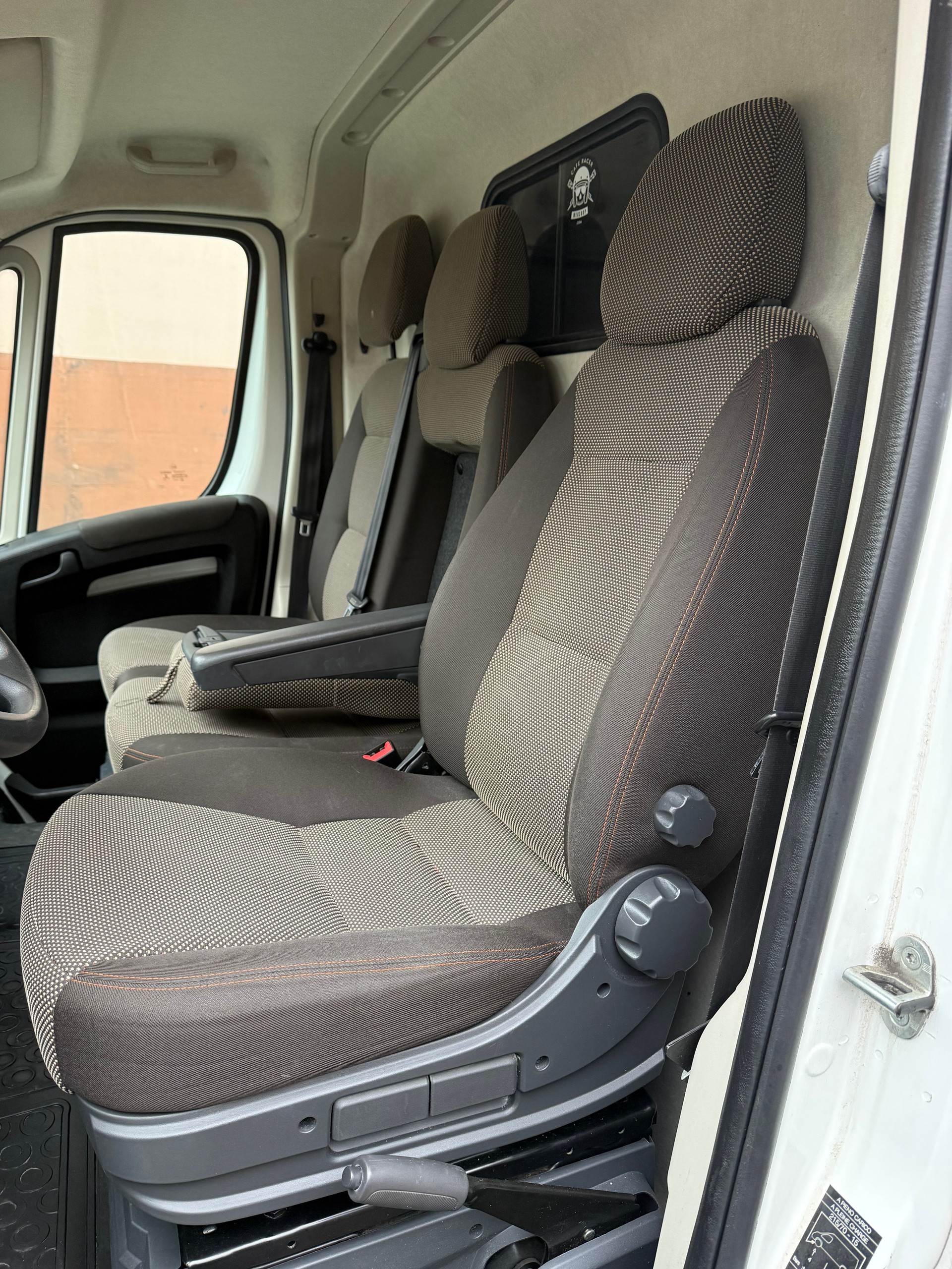 CITROEN 2.2 BlueHDi 140 Control S/S-image-9