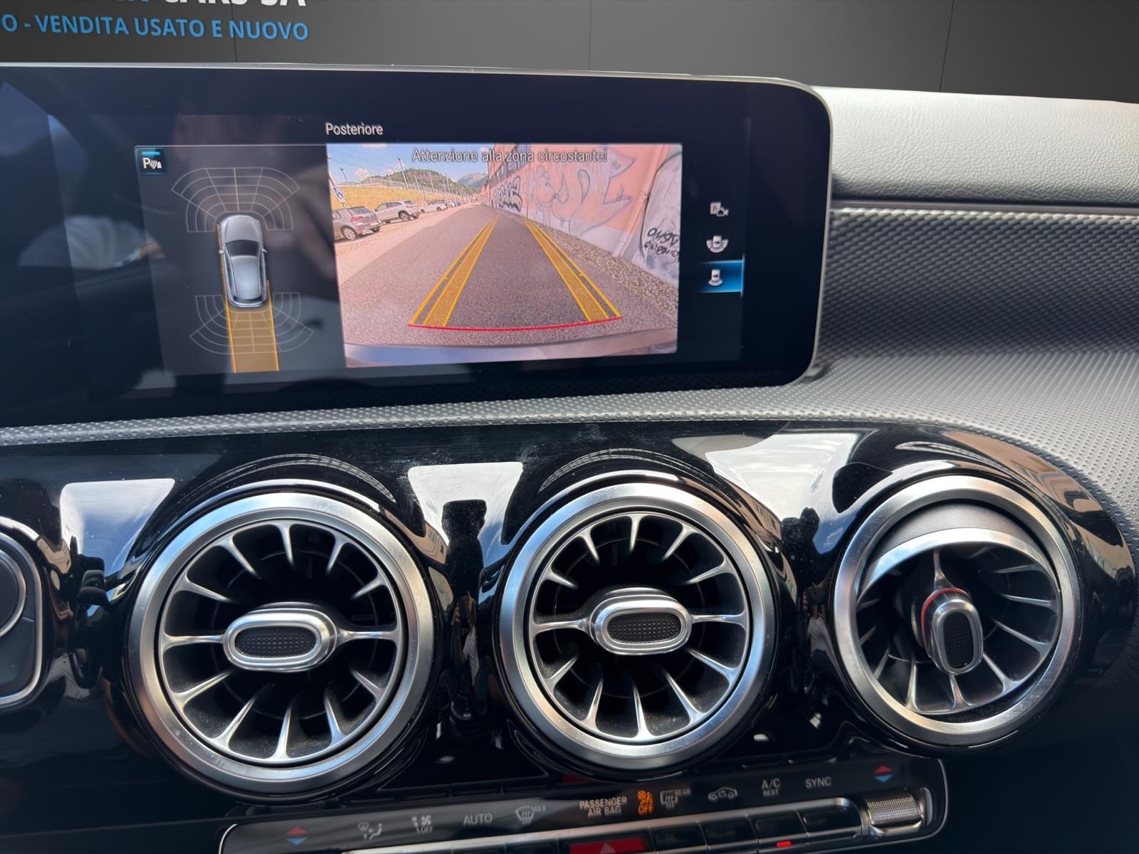 MERCEDES-BENZ A 200 Progressive 7G-DCT-image-9