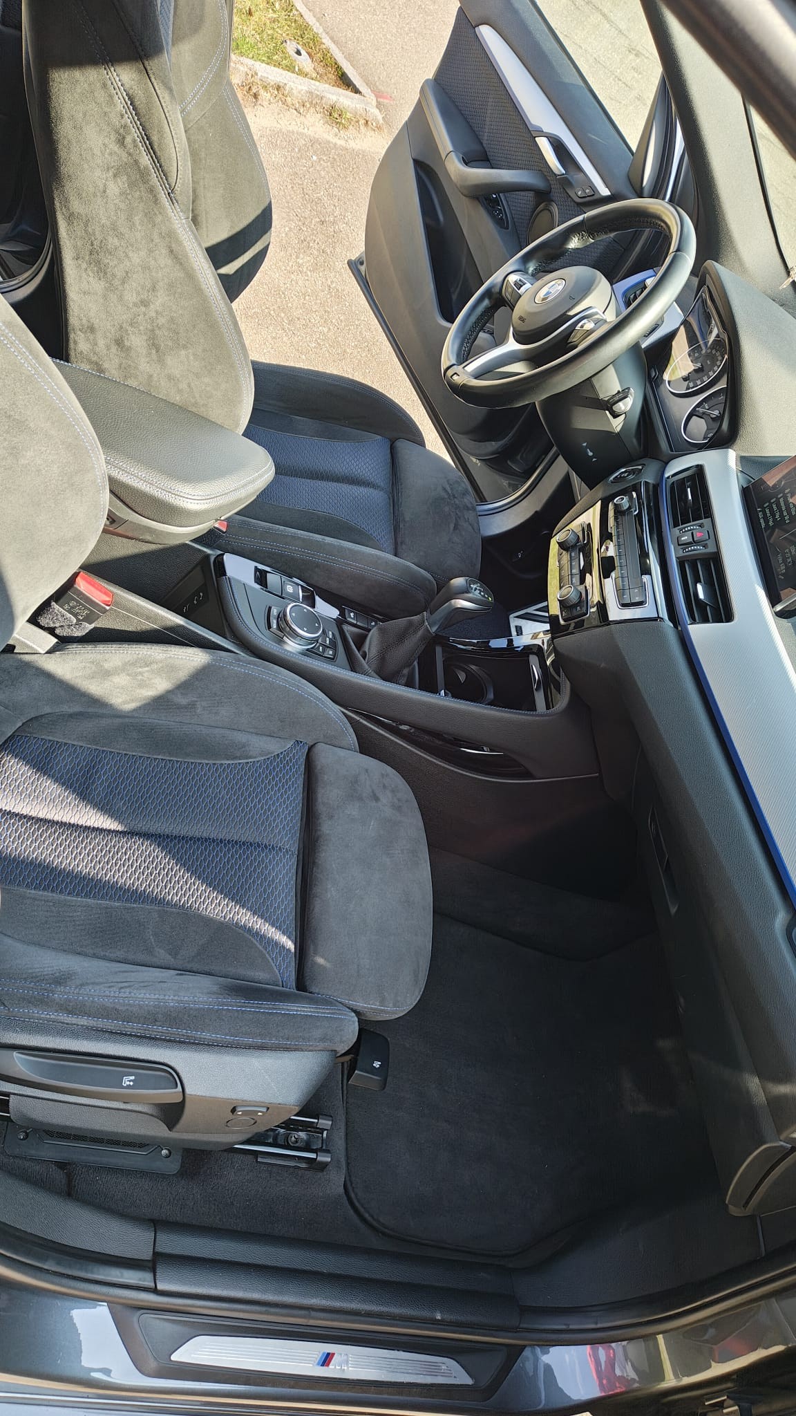 BMW 25d xDrive-image-8