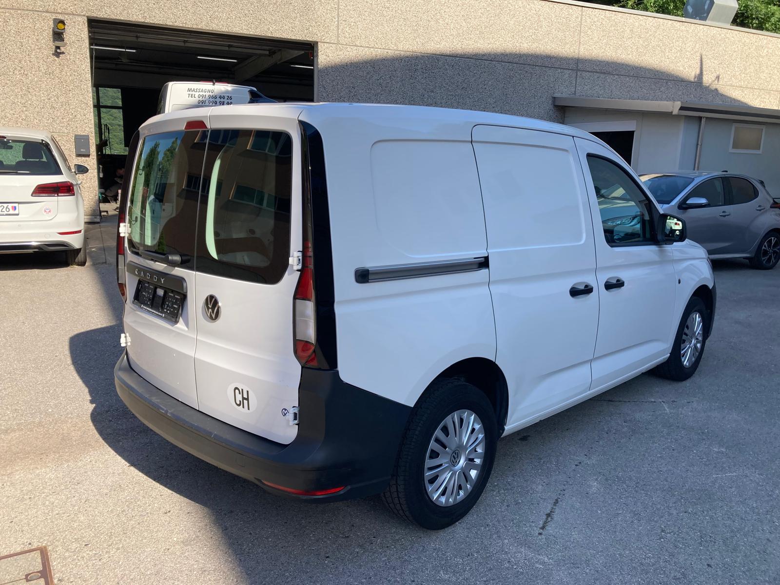 VW Caddy Cargo 2.0TDI Entry-image-3