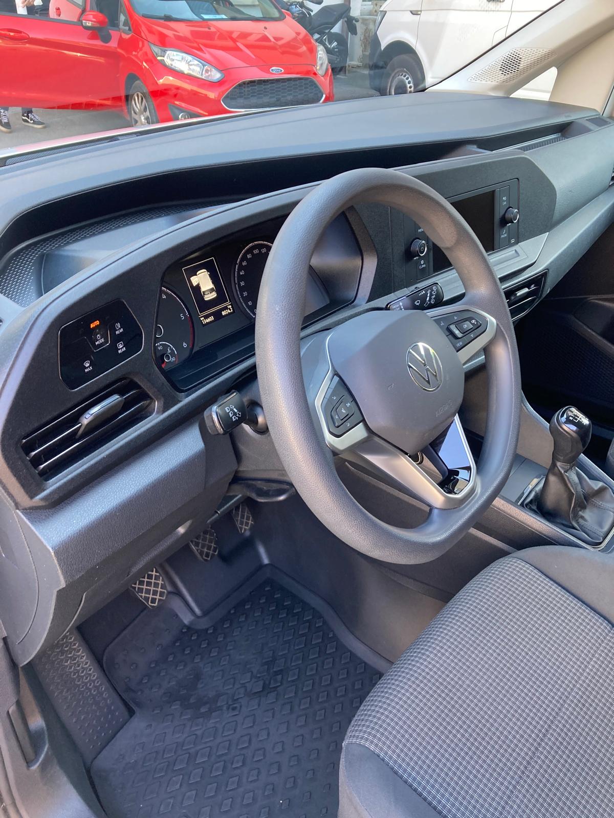 VW Caddy Cargo 2.0TDI Entry-image-10