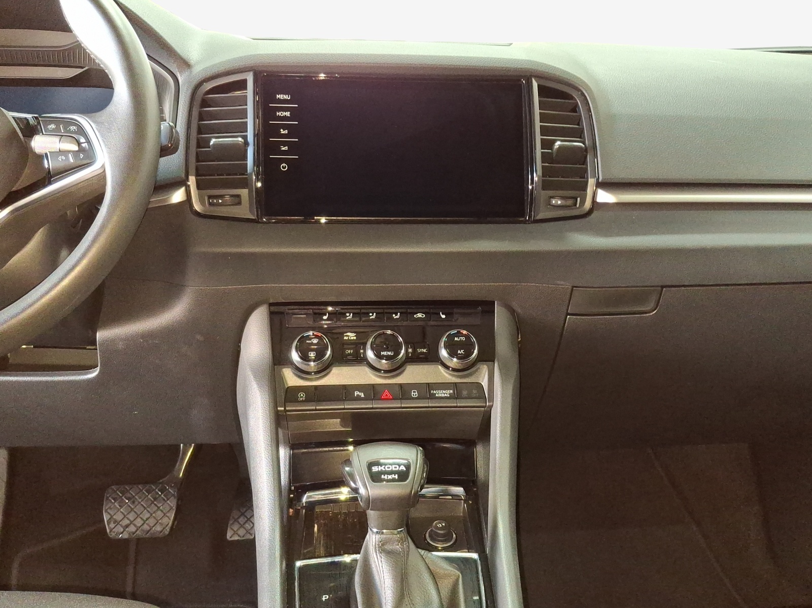 SKODA Karoq 2.0 TDI CR Selection 4x4 DSG-image-10