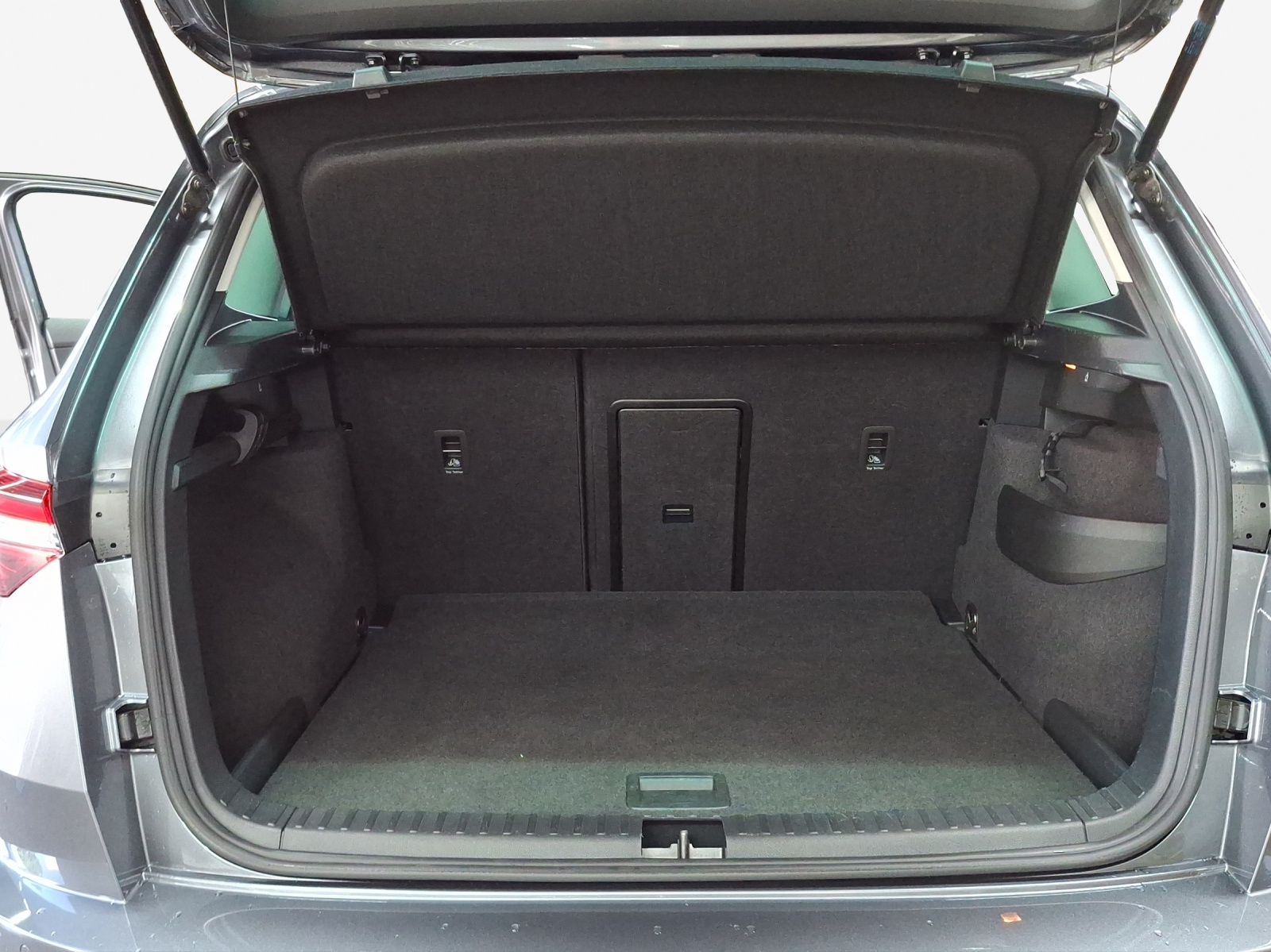 SKODA Karoq 2.0 TDI CR Selection 4x4 DSG-image-12