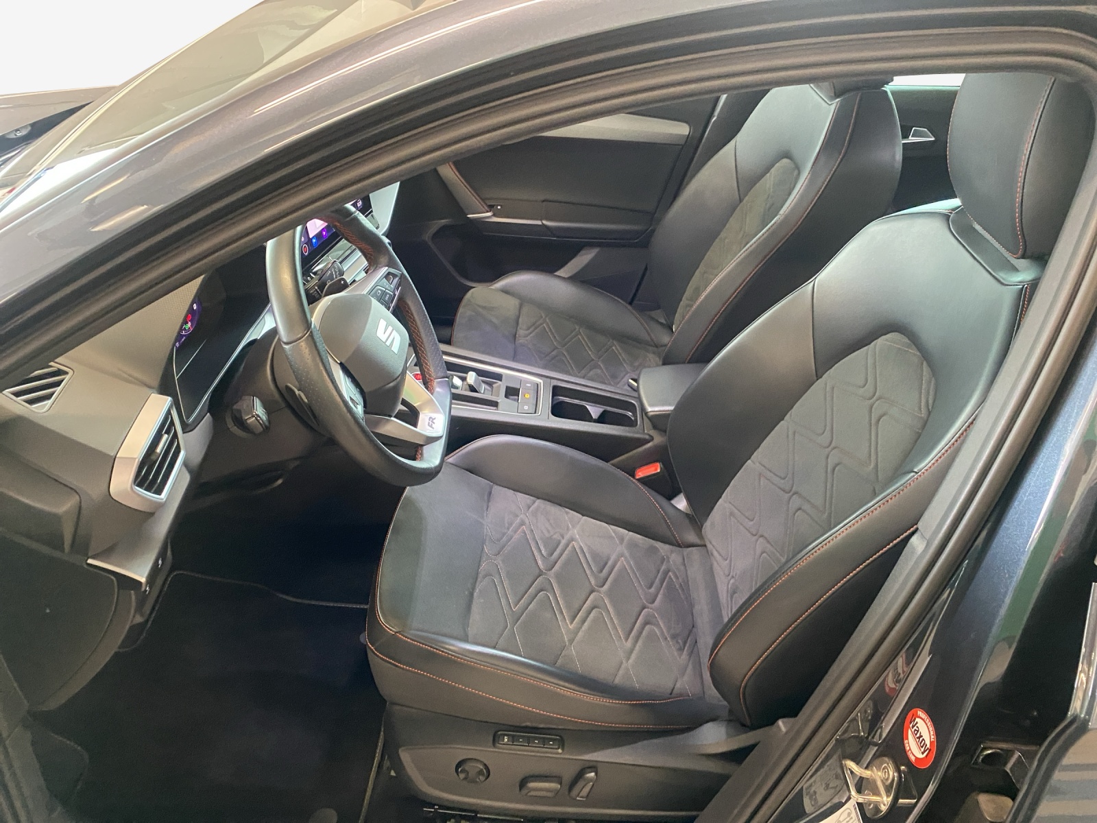 SEAT Leon ST 1.5 eTSI mHEV DSG Hola FR-image-7