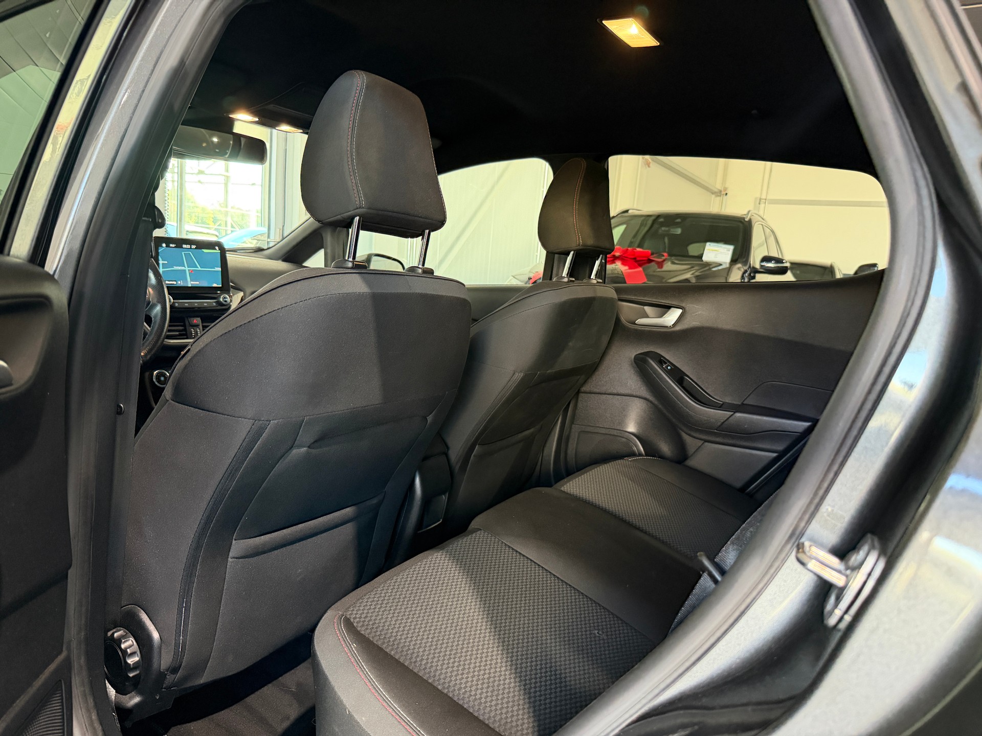 FORD Fiesta 1.0 SCTi ST Line-image-15